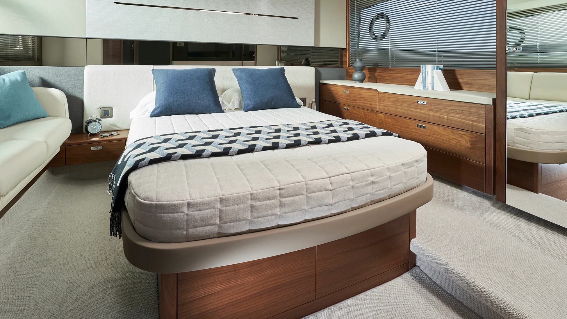 Princess V50 Aft Cabin