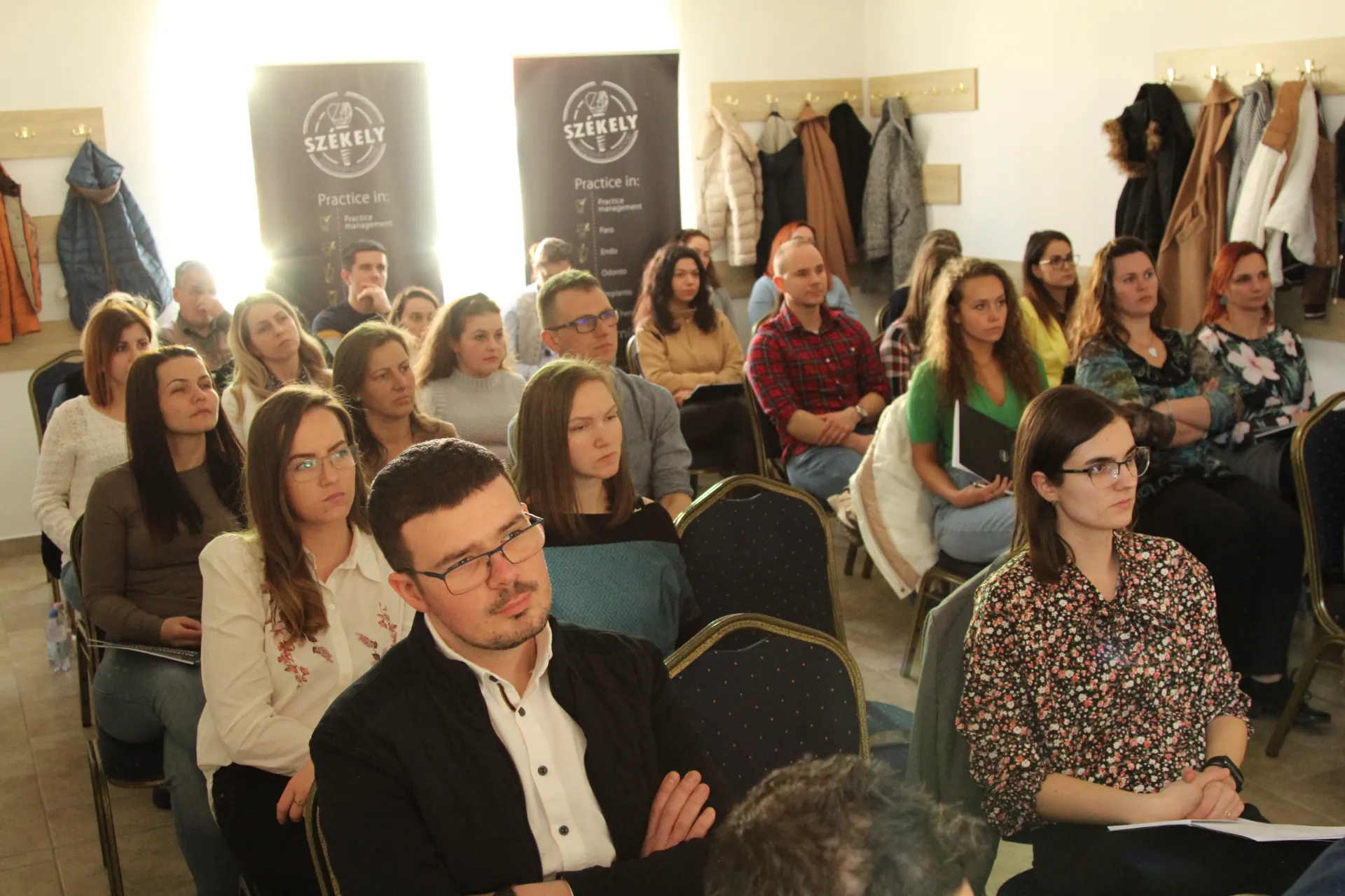 Fogászati Képzések - Hatékonyságnövelés fogorvos és asszisztens együttműködésében - PraxEvents