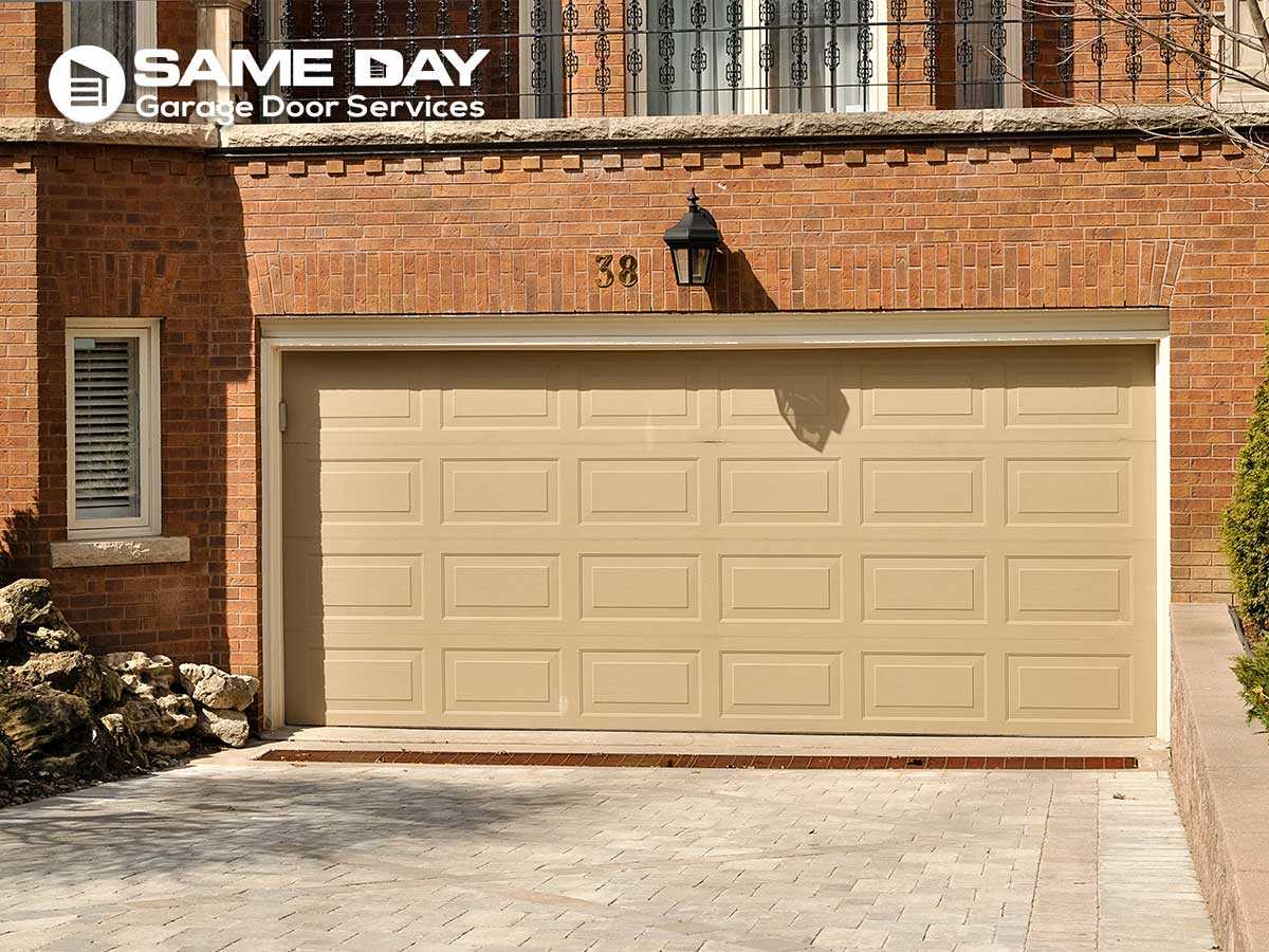 Possible Ways a Broken Garage Door Can Put Your Life In Danger in Gilbert, AZ