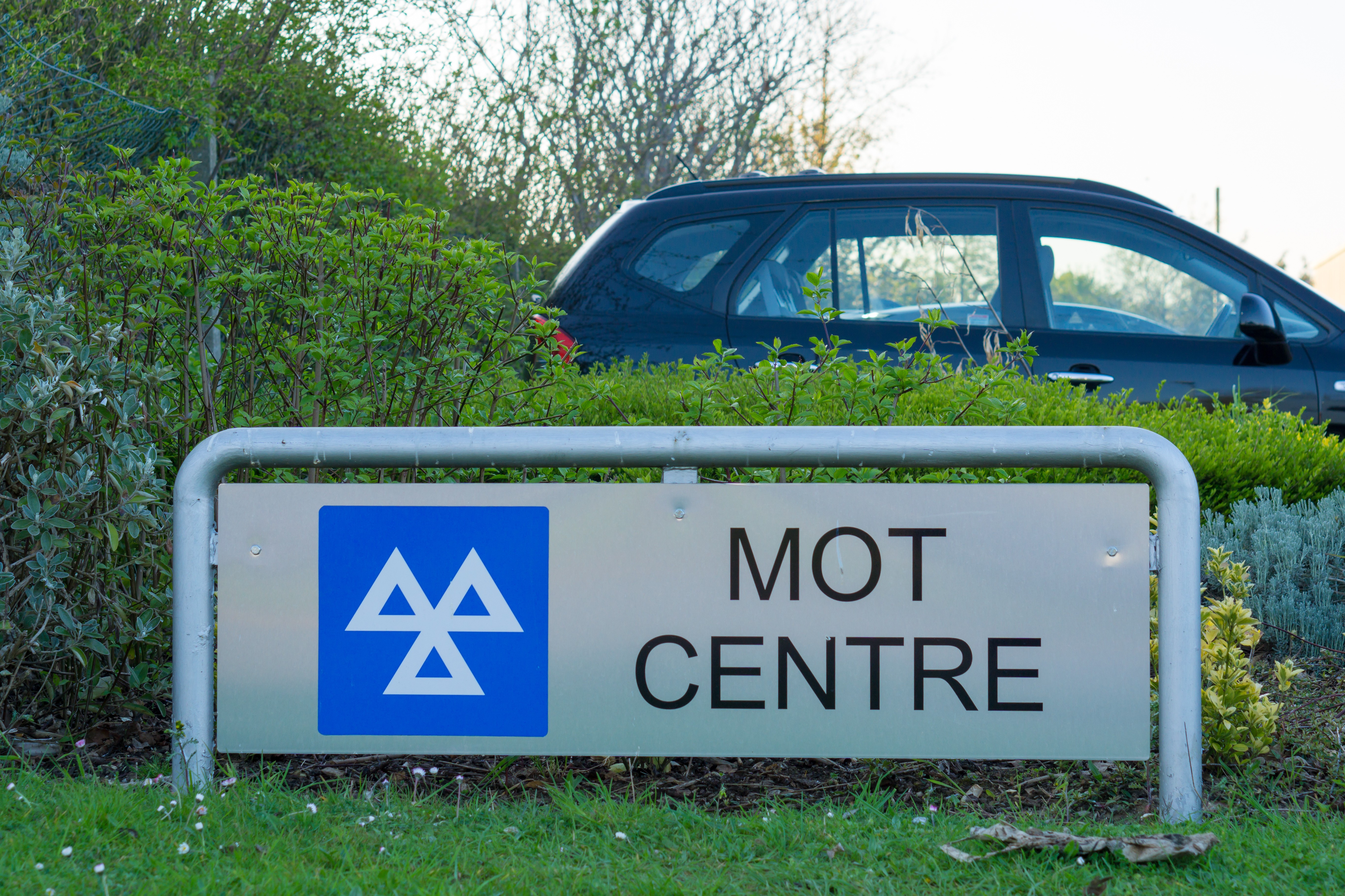 MOT sign