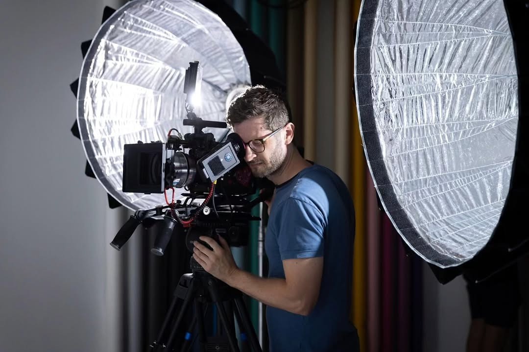 Behind the scenes camera setup for Bloom