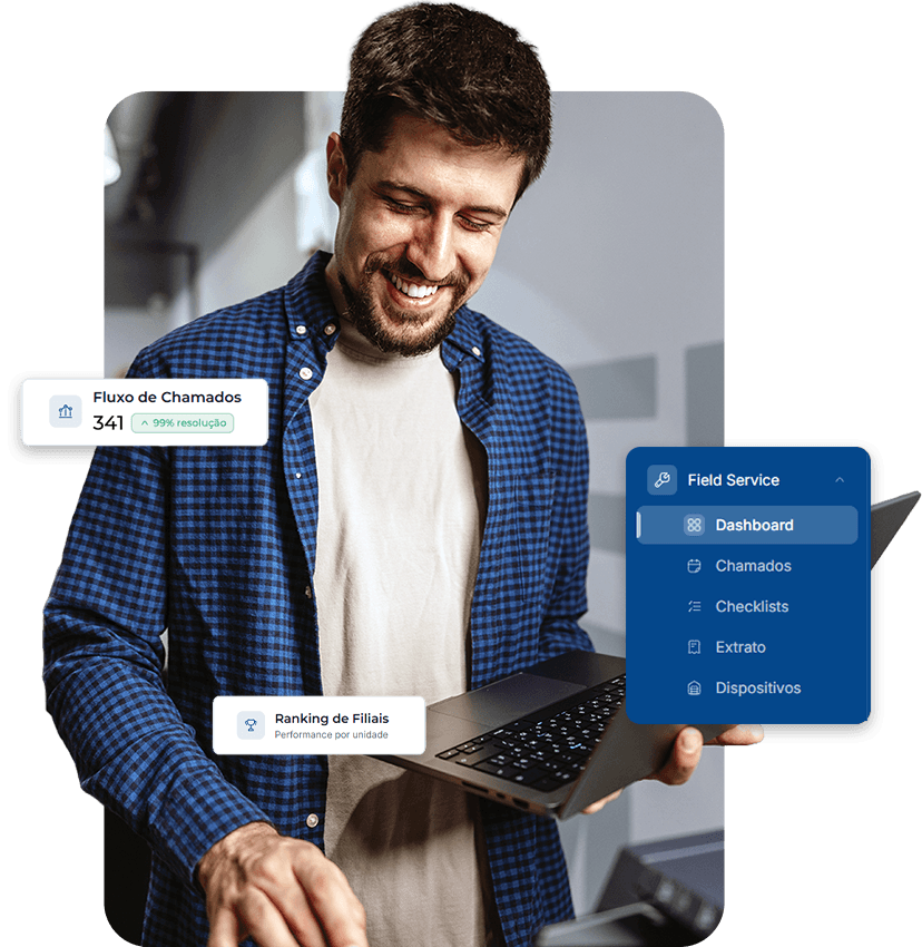 Técnico de TI parceiro da FindUP focado no trabalho, utilizando o teclado de um notebook