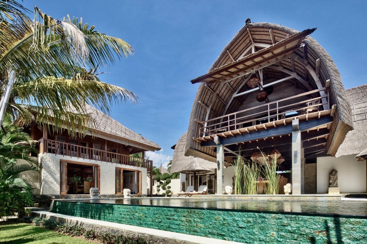 Beachfront villa complex in Freehold in Lovina, North Bali