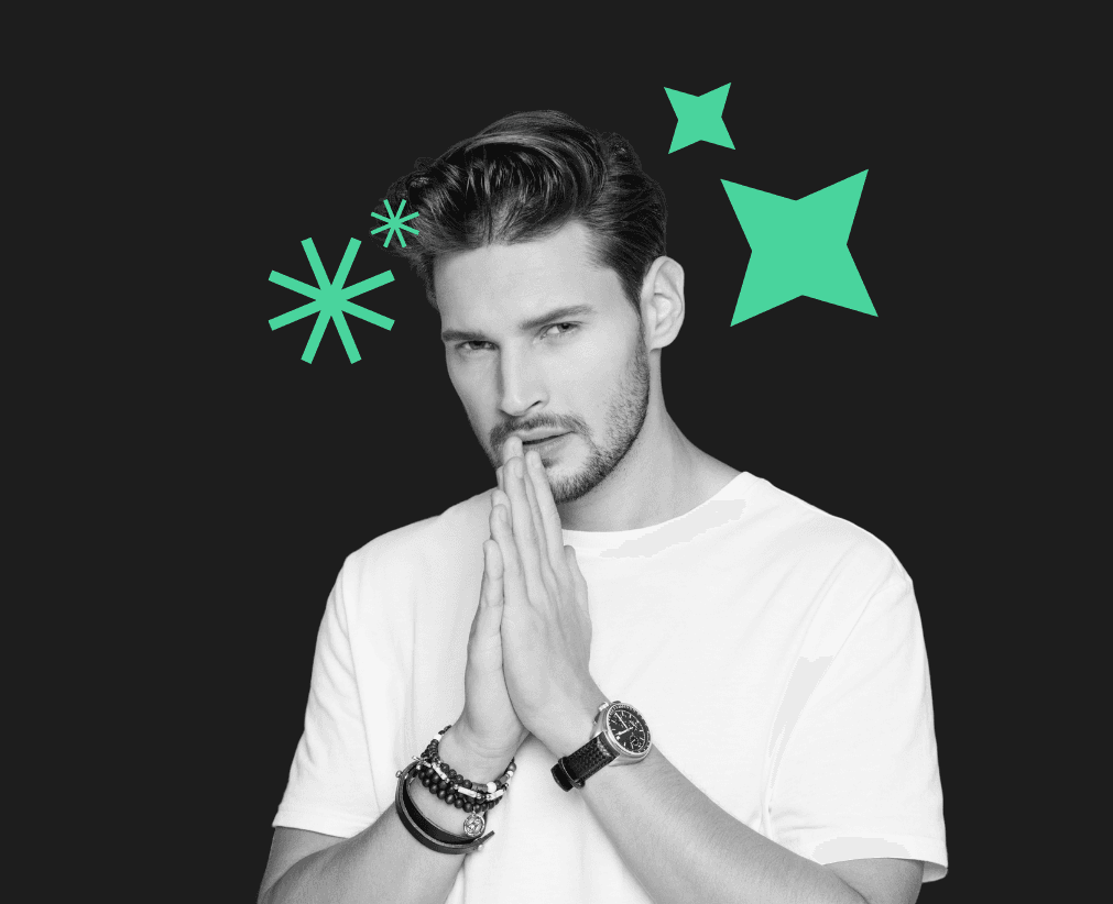 influencer making content