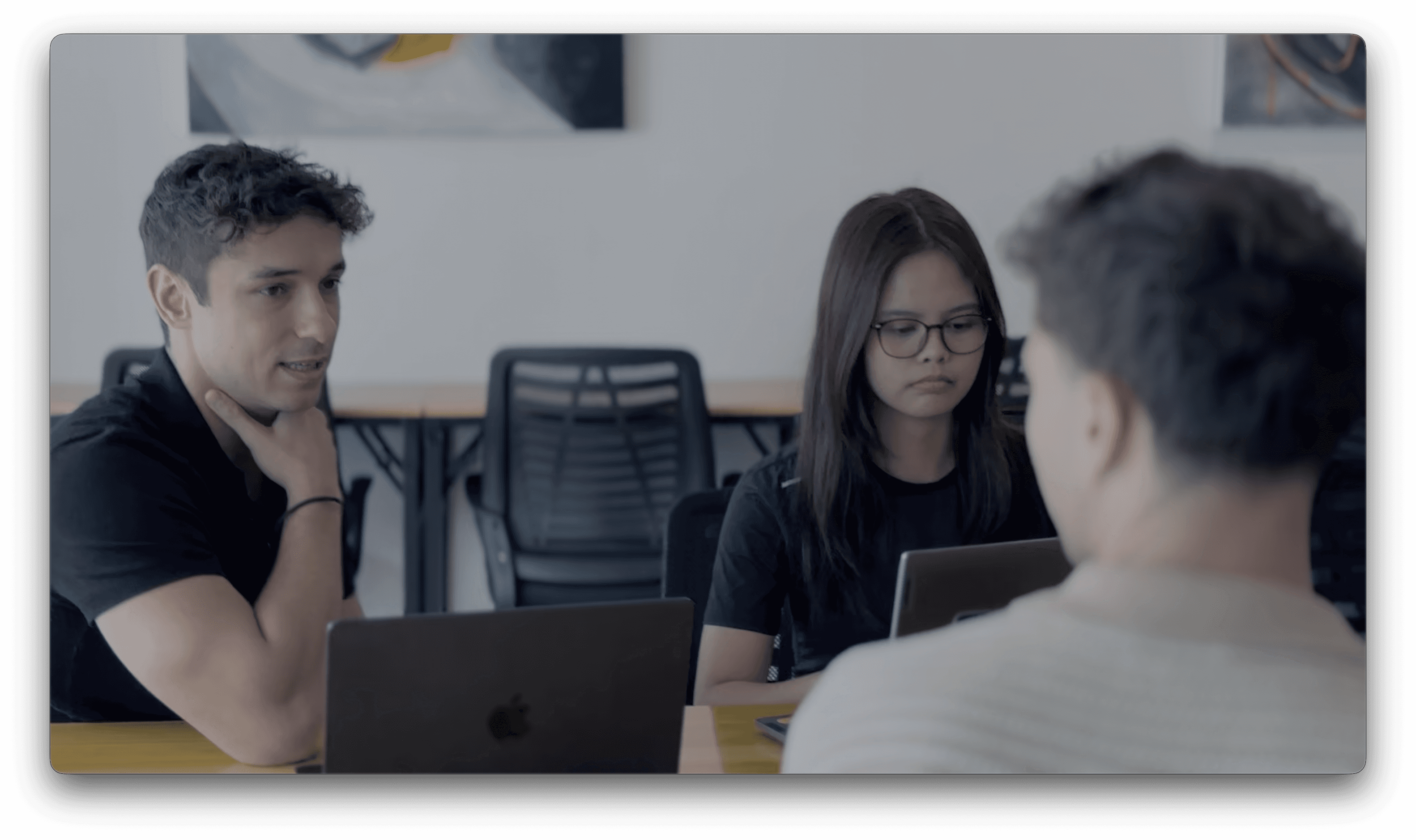 Stratwell About image