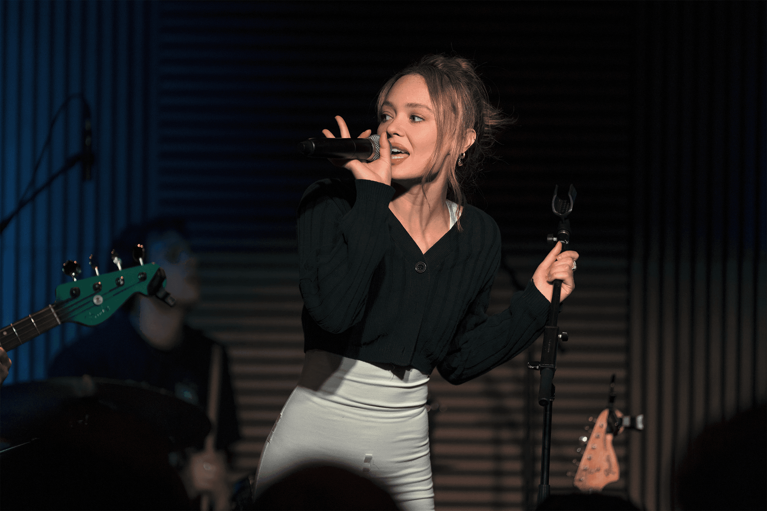 he New York-based singer-songwriter Charlotte Rose Benjamin