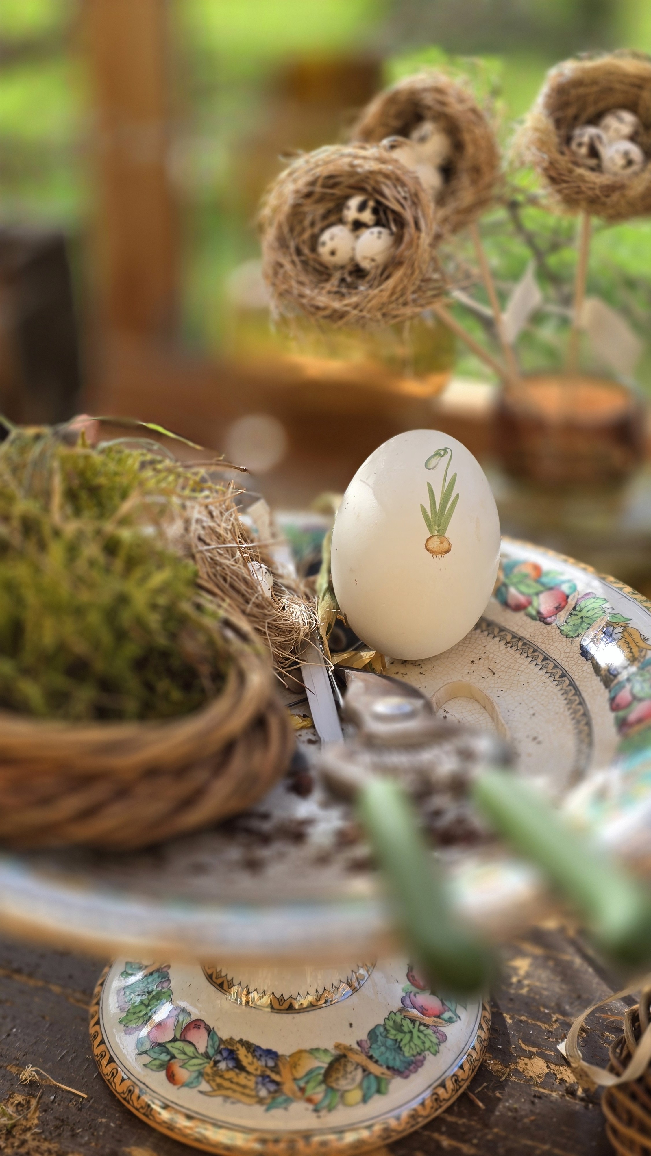 Osterdeko Ei und Nest