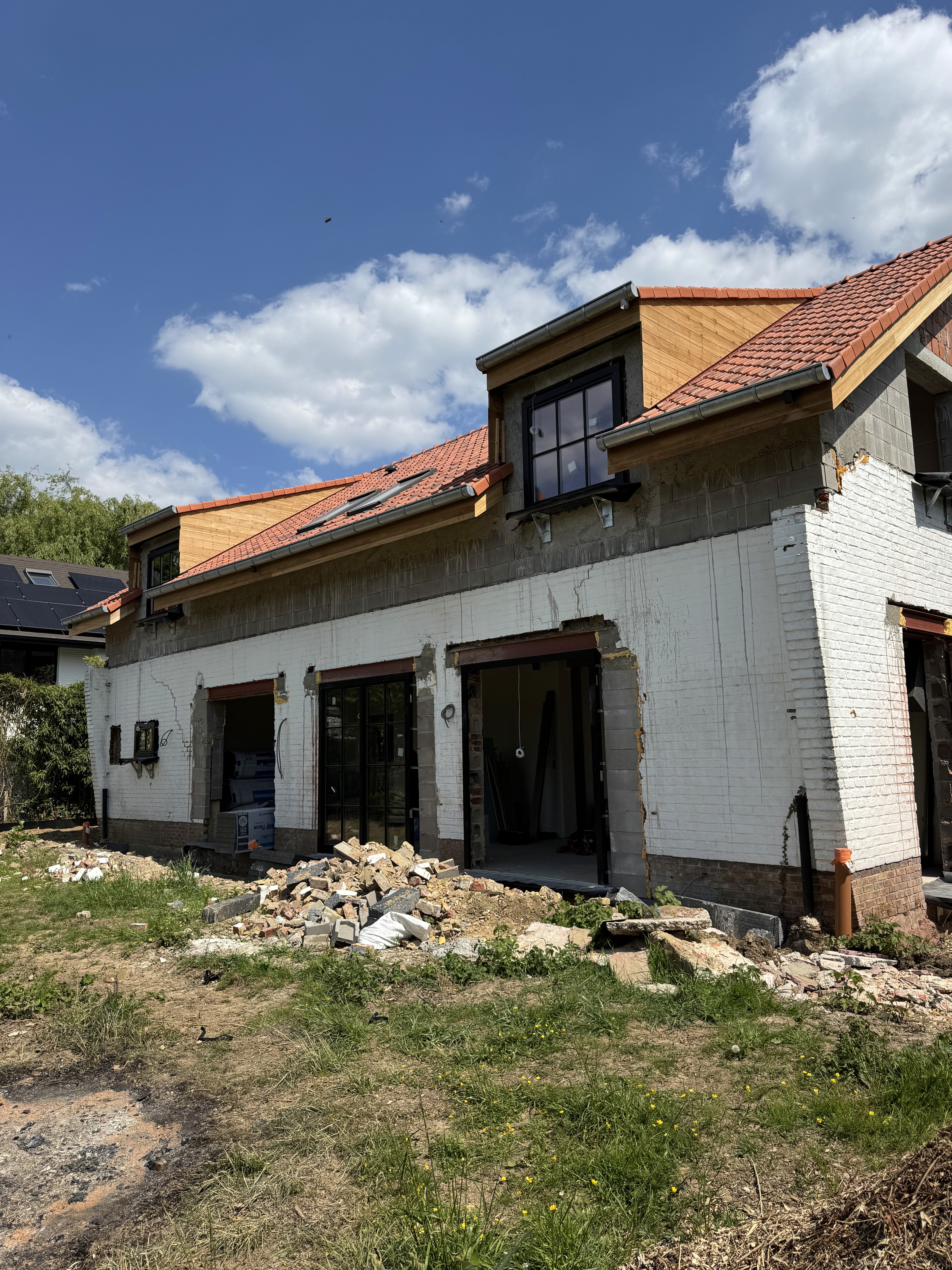 mid-range-view-of-the-villa-s-private-beach-entran