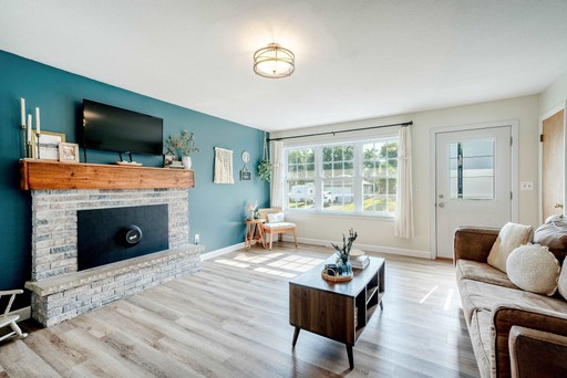Photo 3 of 306 S Ketterer Avenue, Montfort
