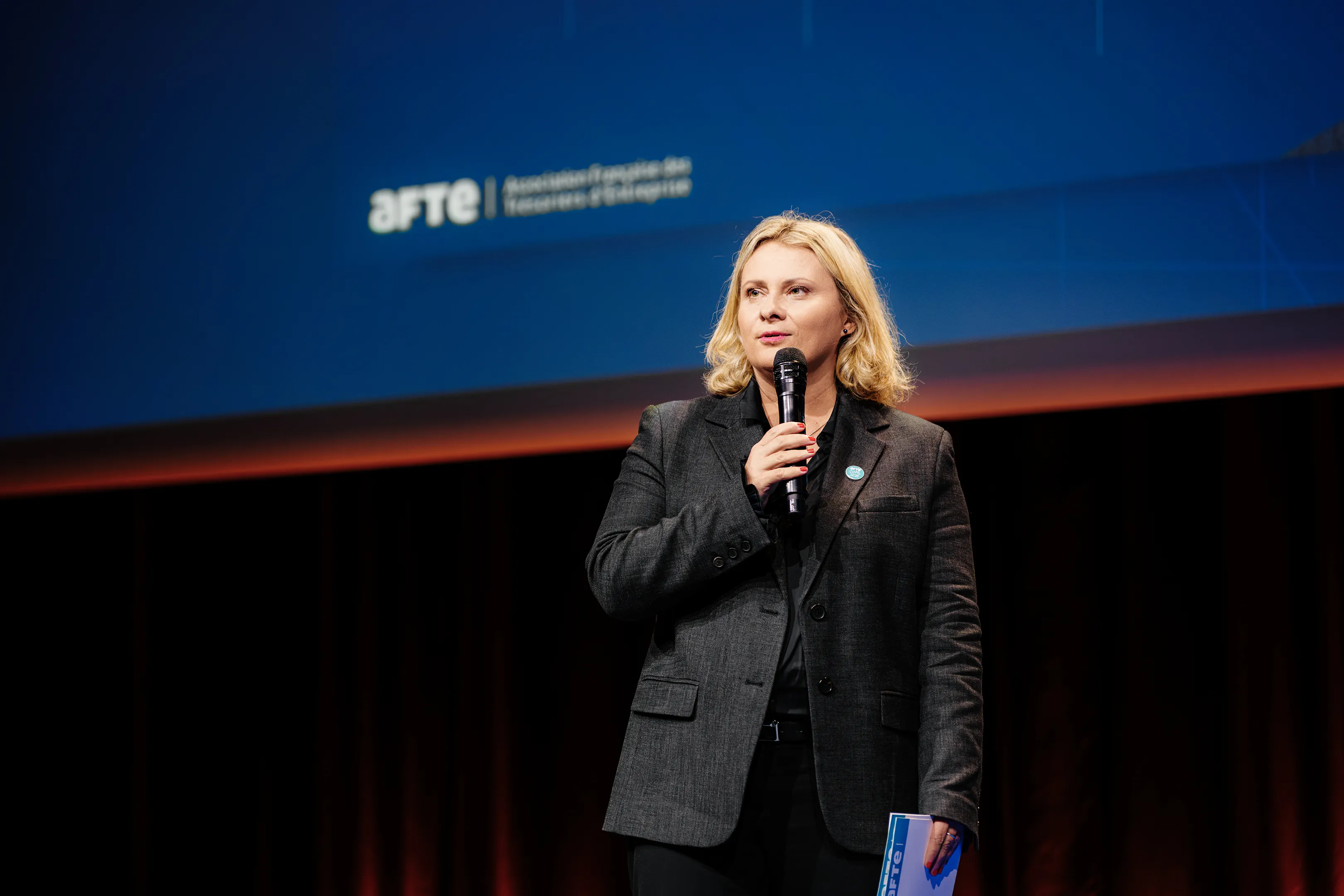 Prise de parole lors d’une conférence professionnelle