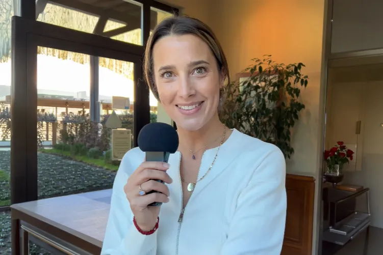 Mujer en videollamada 3
