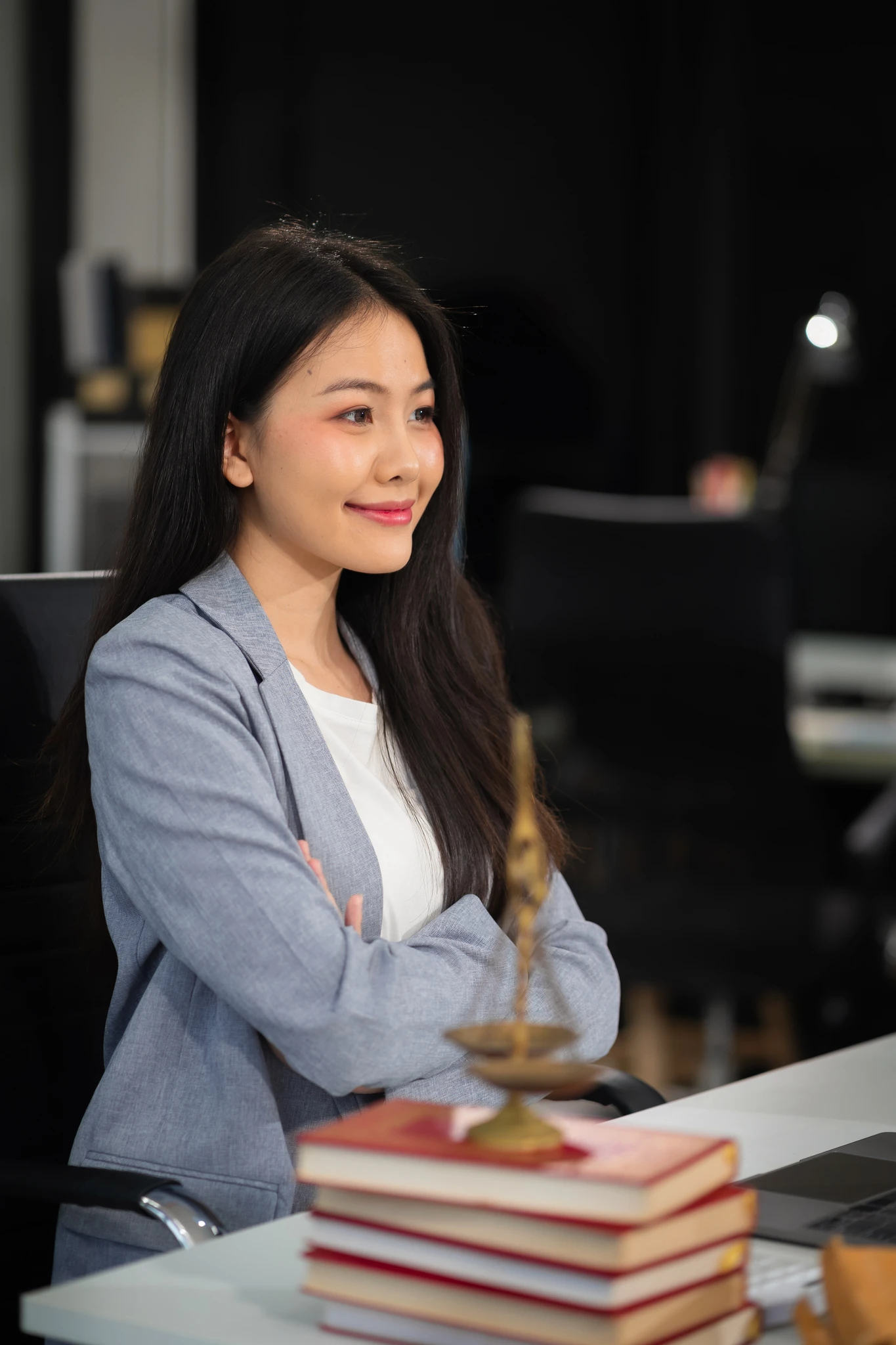 Female pupillage applicant in a blue blazer