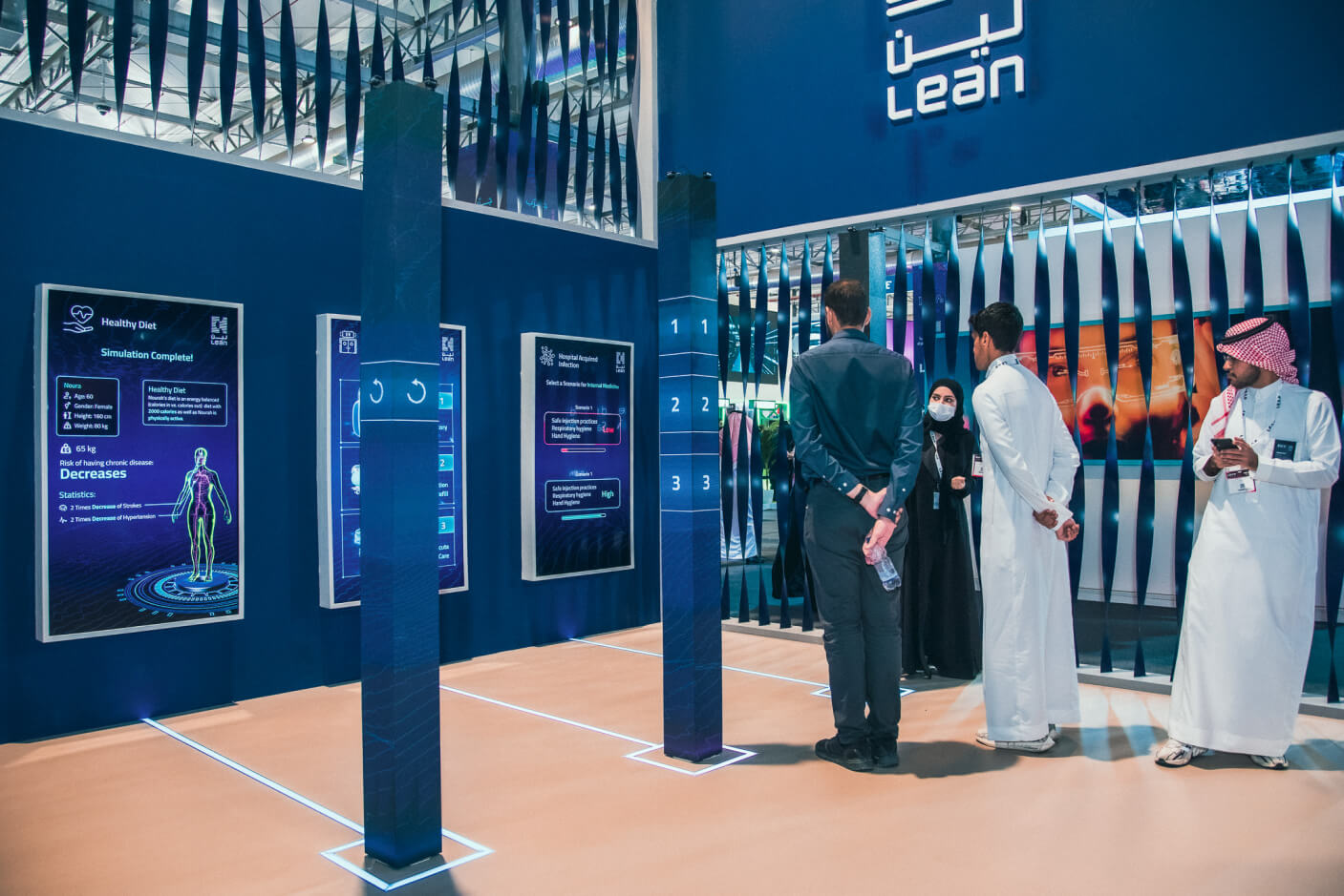 audience-paying-attention-exhibition-stand-design-for-lean-at-leap-2023