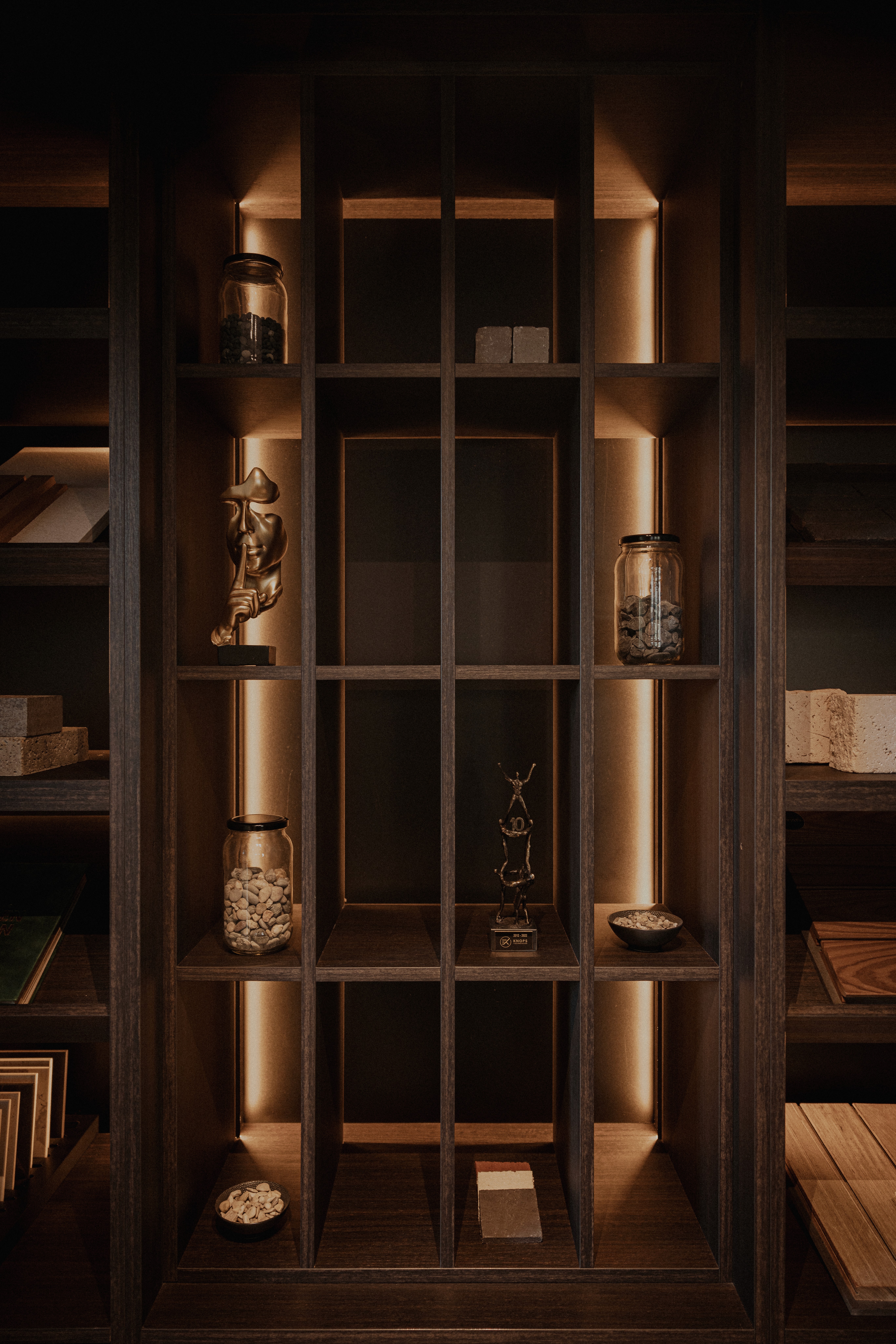 Here comes the alt text