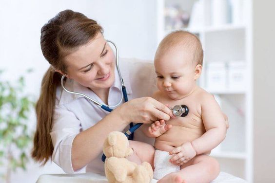 Child Specialist specialist consulting with a patient