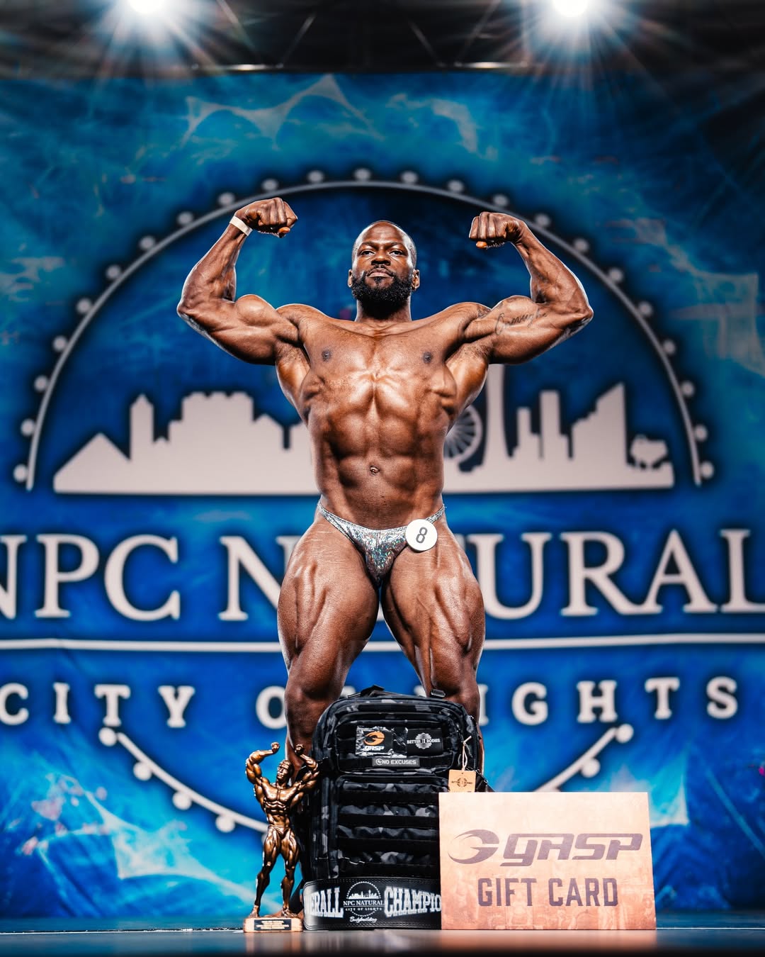 Photo of personal trianer in a gym