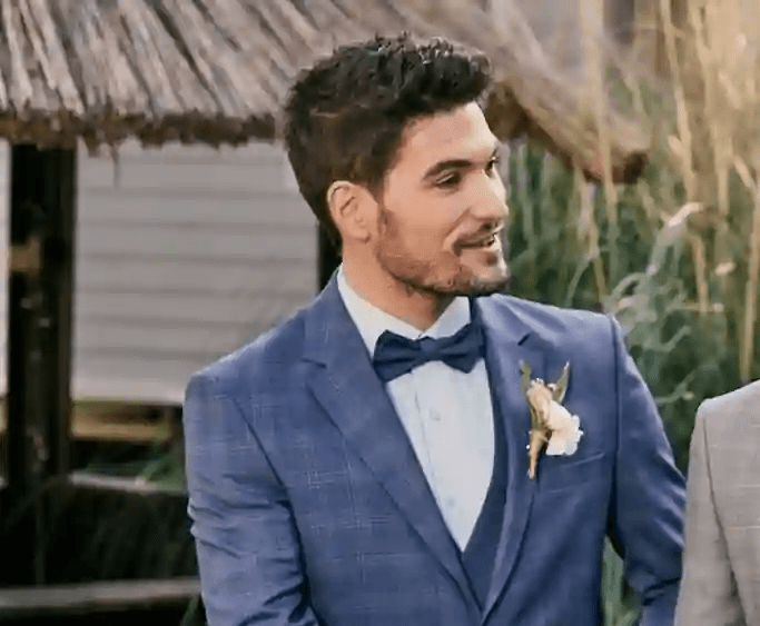 Vőlegény Öltönyben