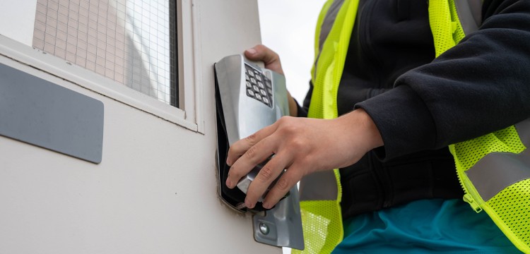 keywe locksmith installing a kaba combination lock