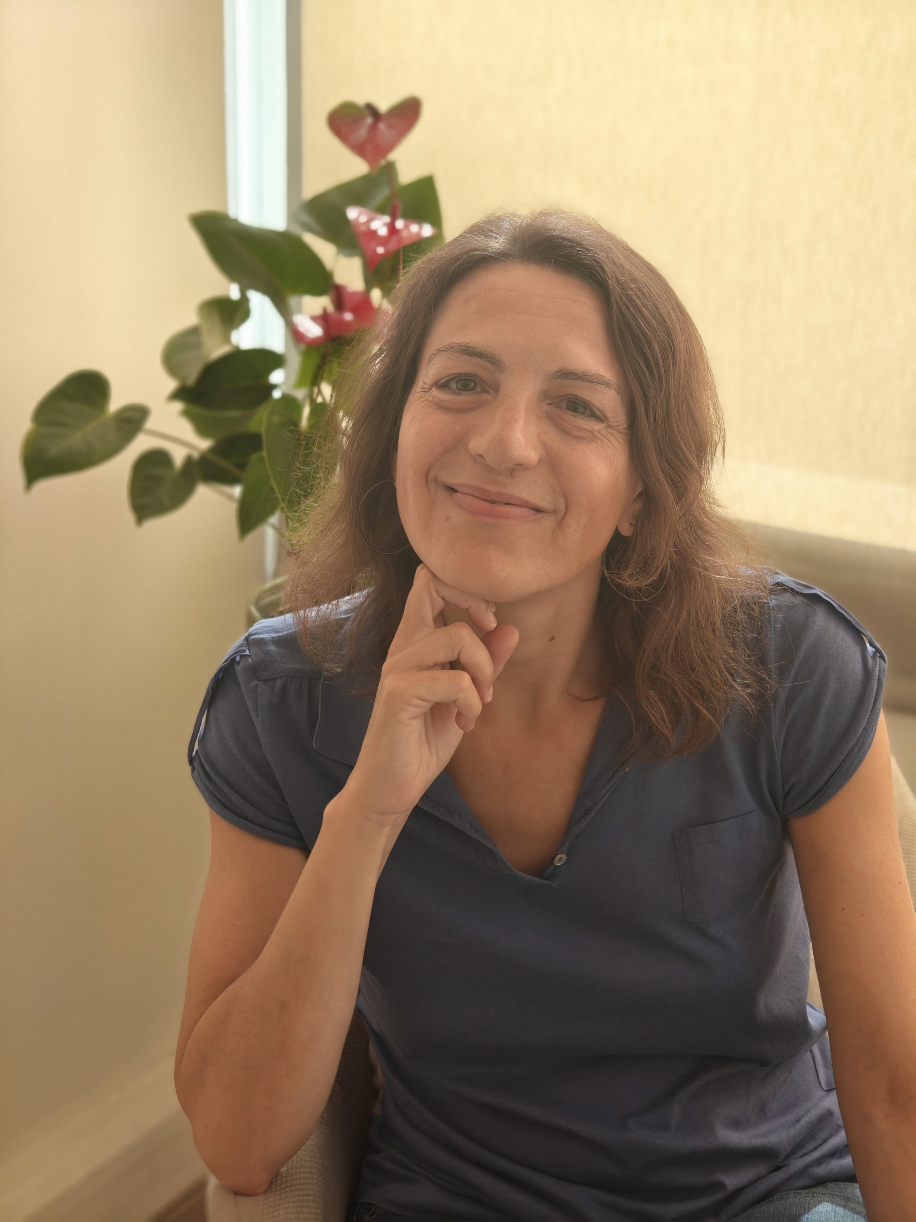 Fotografía de Eva Ruz en consulta