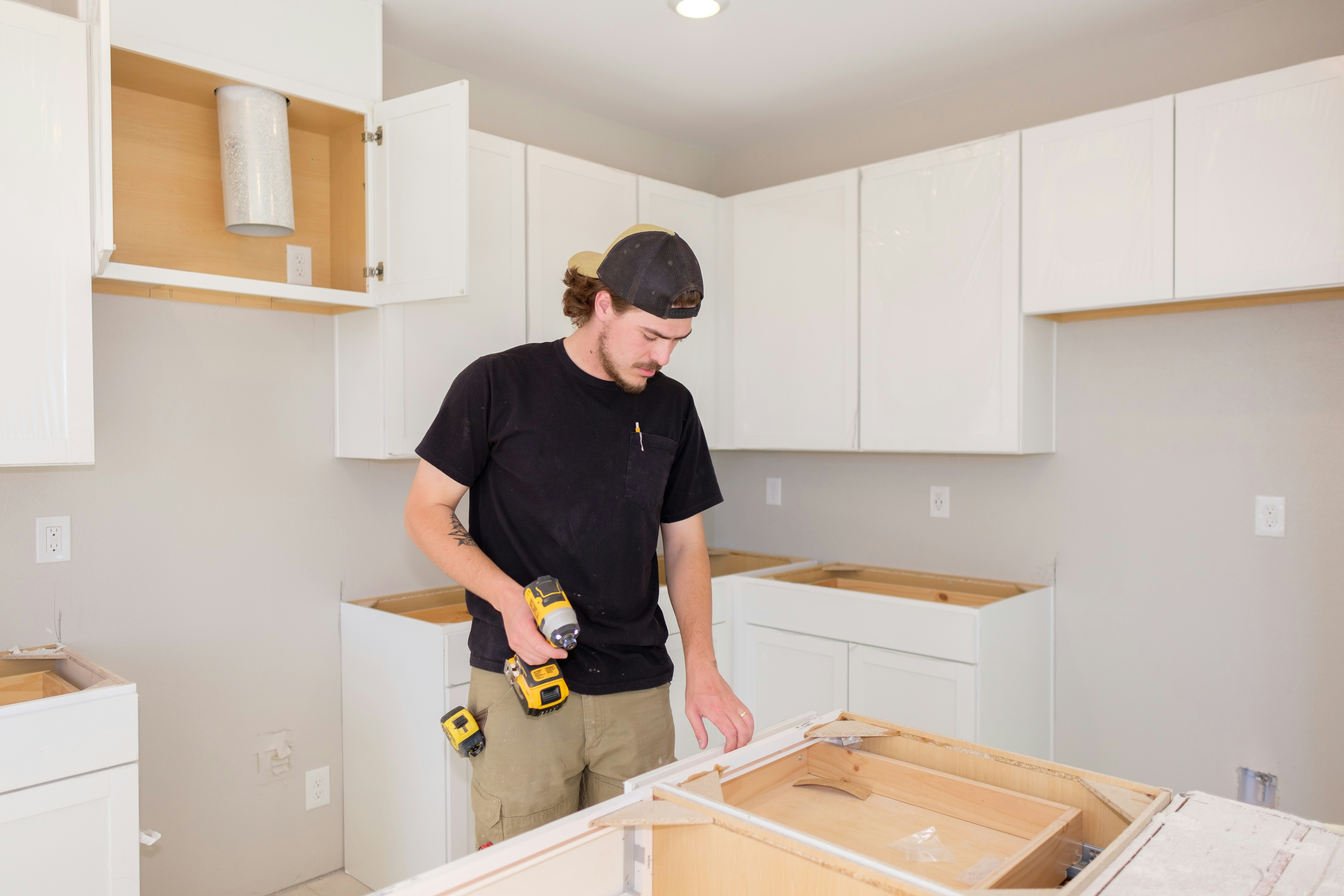 Top Kitchen Cabinet Installers in Seattle - Find Near Me