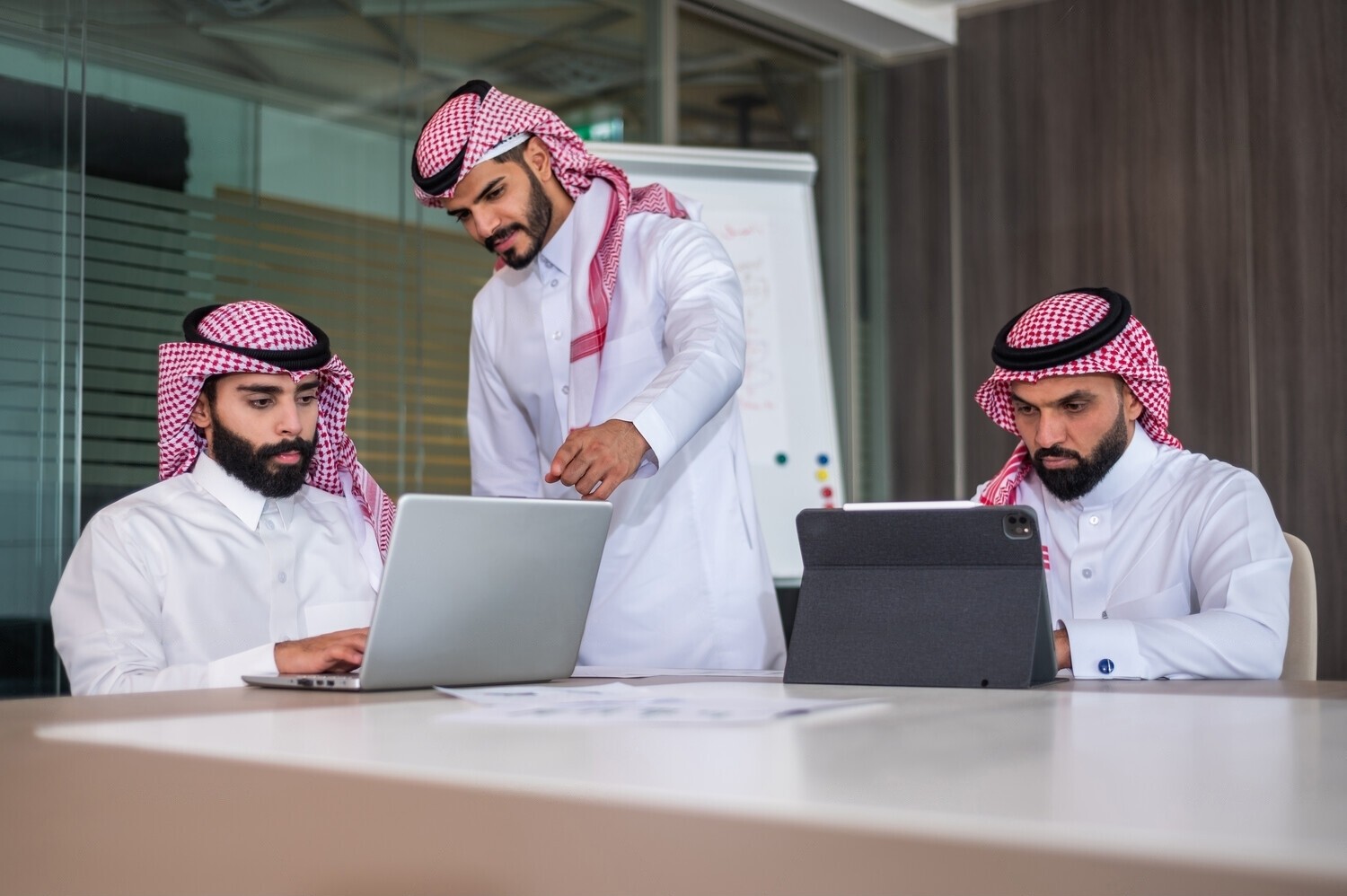 وقار الذكية: خبراء في تقديم الاستشارات والحلول المالية لمتعثري سمه في المملكة