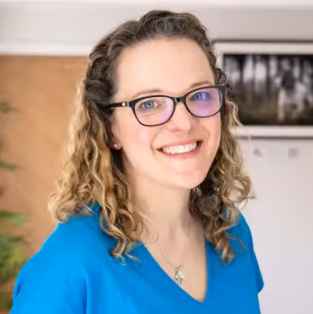 Profile photo of a KHULA client