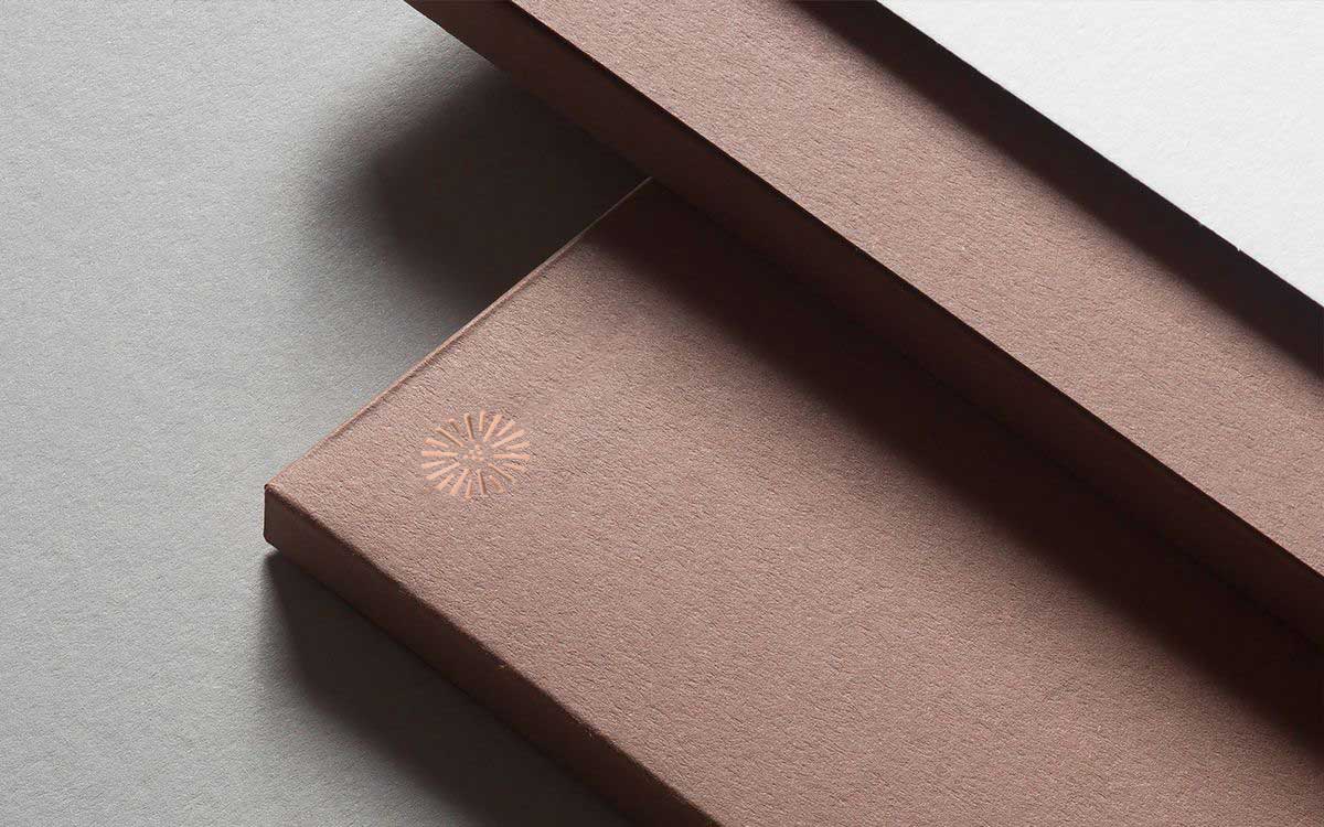 dimis_brand_identitet_galbin_book