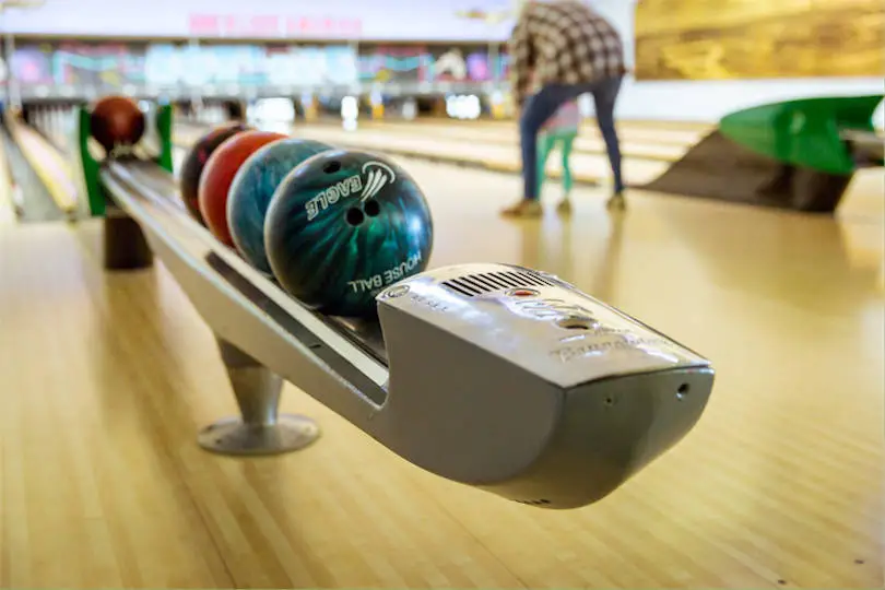 bowling nebo kulečník, šipky Bechyně