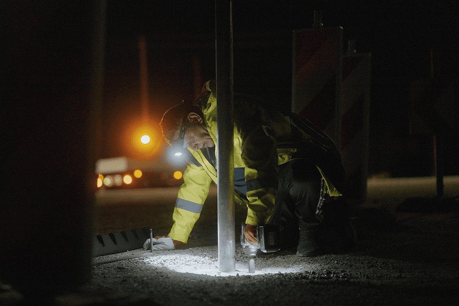 Dismantling and reinstatement of road infrastructure