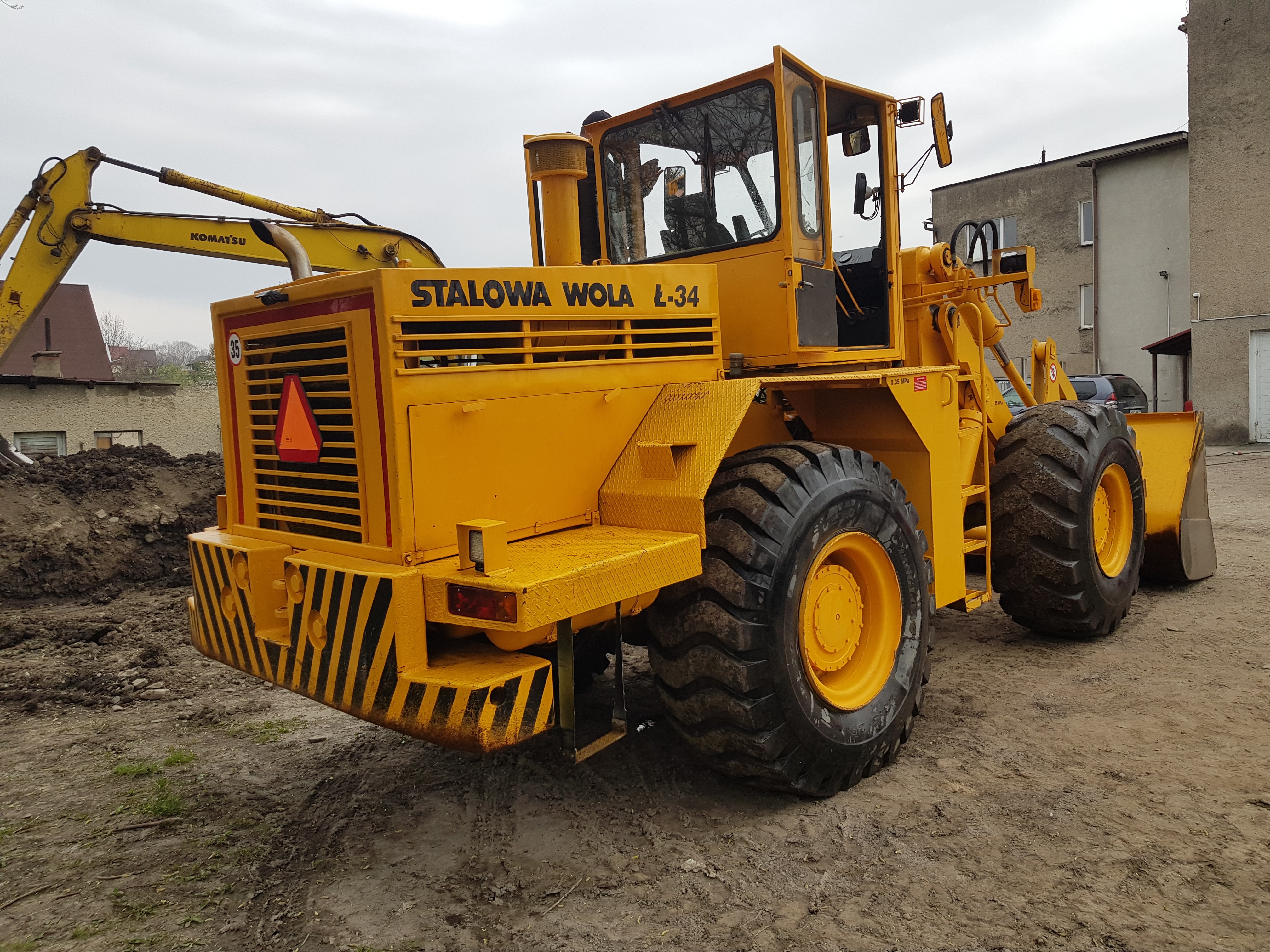 Pojazdy szkoleniowe CKZ Cypcer – nowoczesne i bezpieczne środki transportu do szkoleń dla kierowców zawodowych.