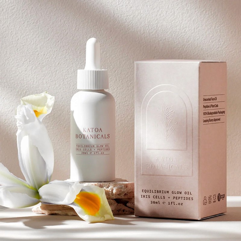 Katoa Botanicals Equilibrium Glow Oil in a white injection-moulded VIVOMER dropper bottle set. The complete assembly provides a high-barrier plastic-free solution for sensitive botanical oils.