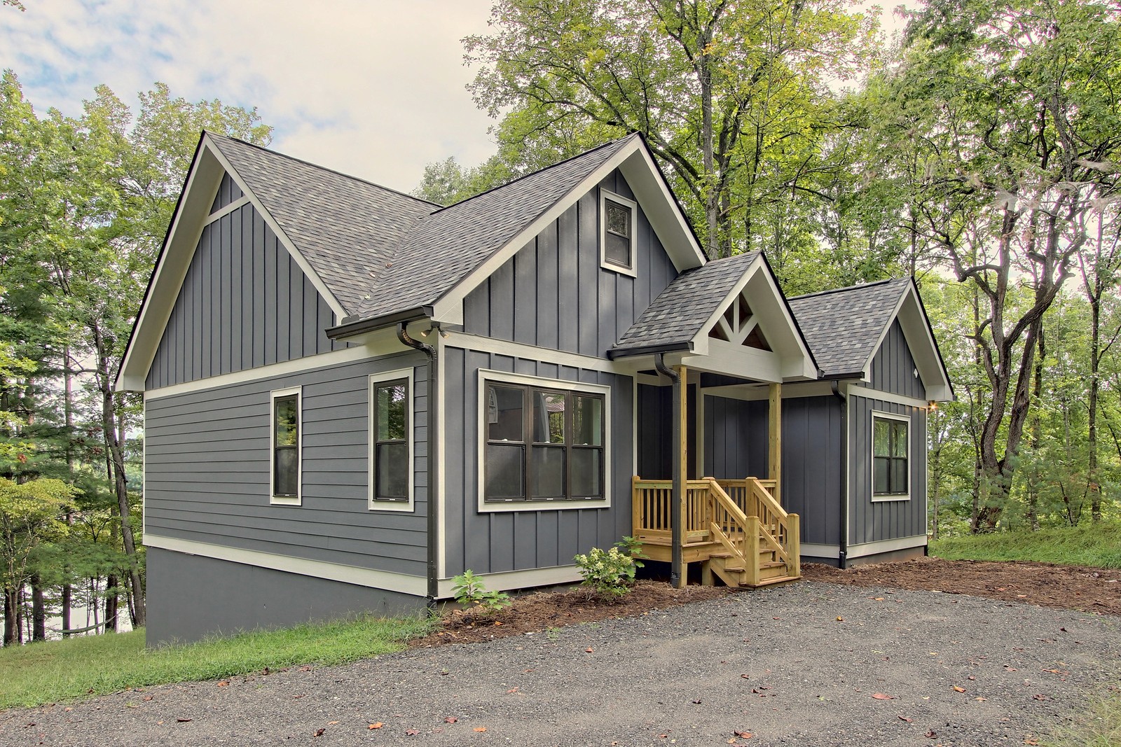 2 bedroom, 2 bathroom custom home in GA,TN,NC, and SC