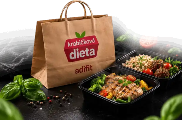 Papírová taška Adifit a dvě krabičky se zdravým jídlem
