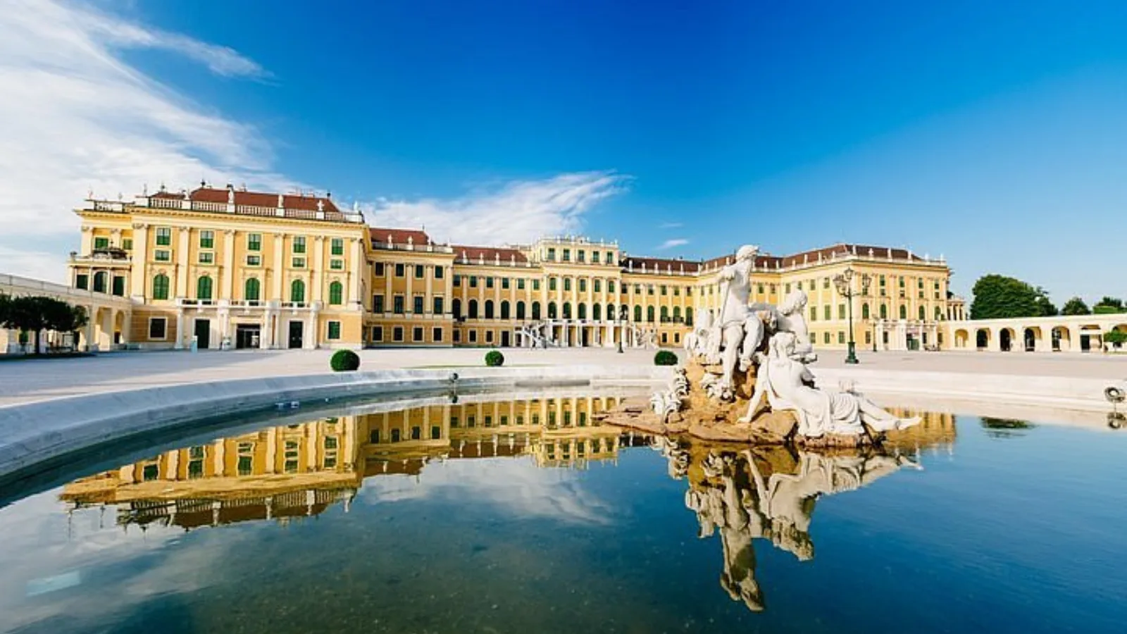 Discover Austria's Heritage on a Guided Walking Tour