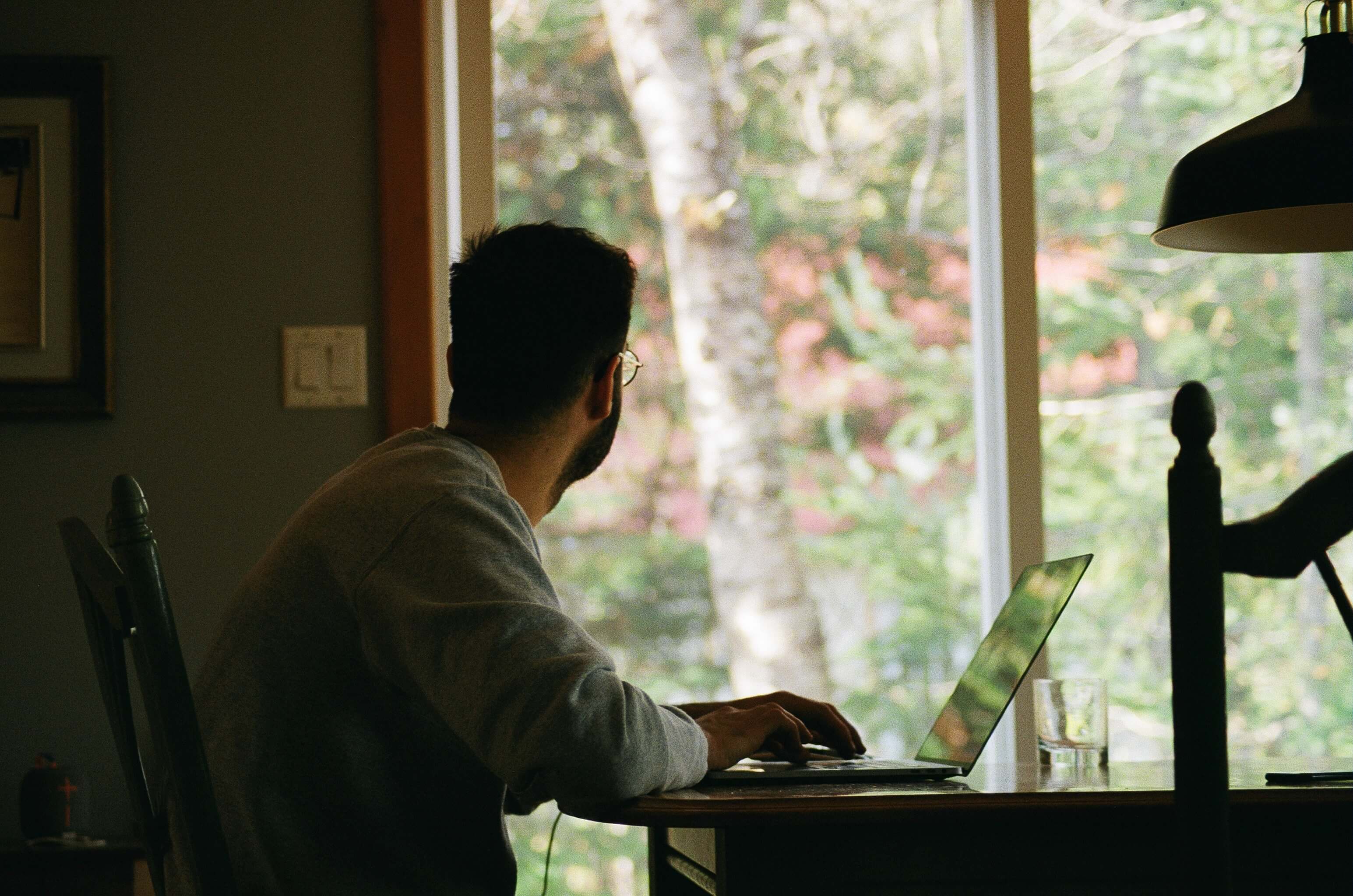 5 Ways to Change Up Your Work Environment for Improved Productivity