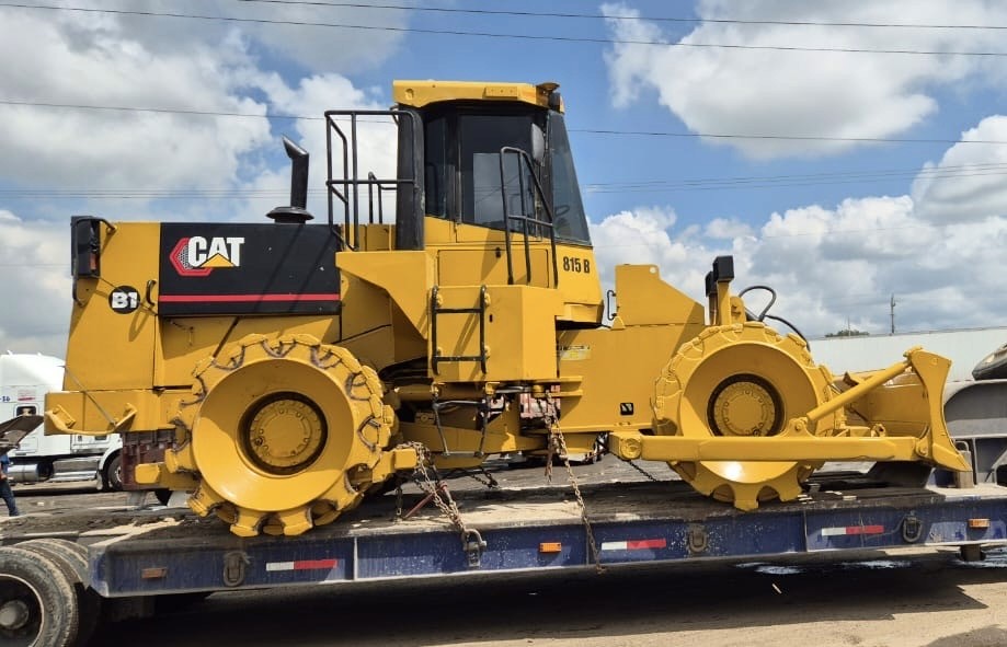 Equipo de compactación para preparación de terreno en construcción