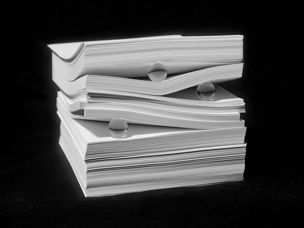 Transparent balls placed inside the paper bundle