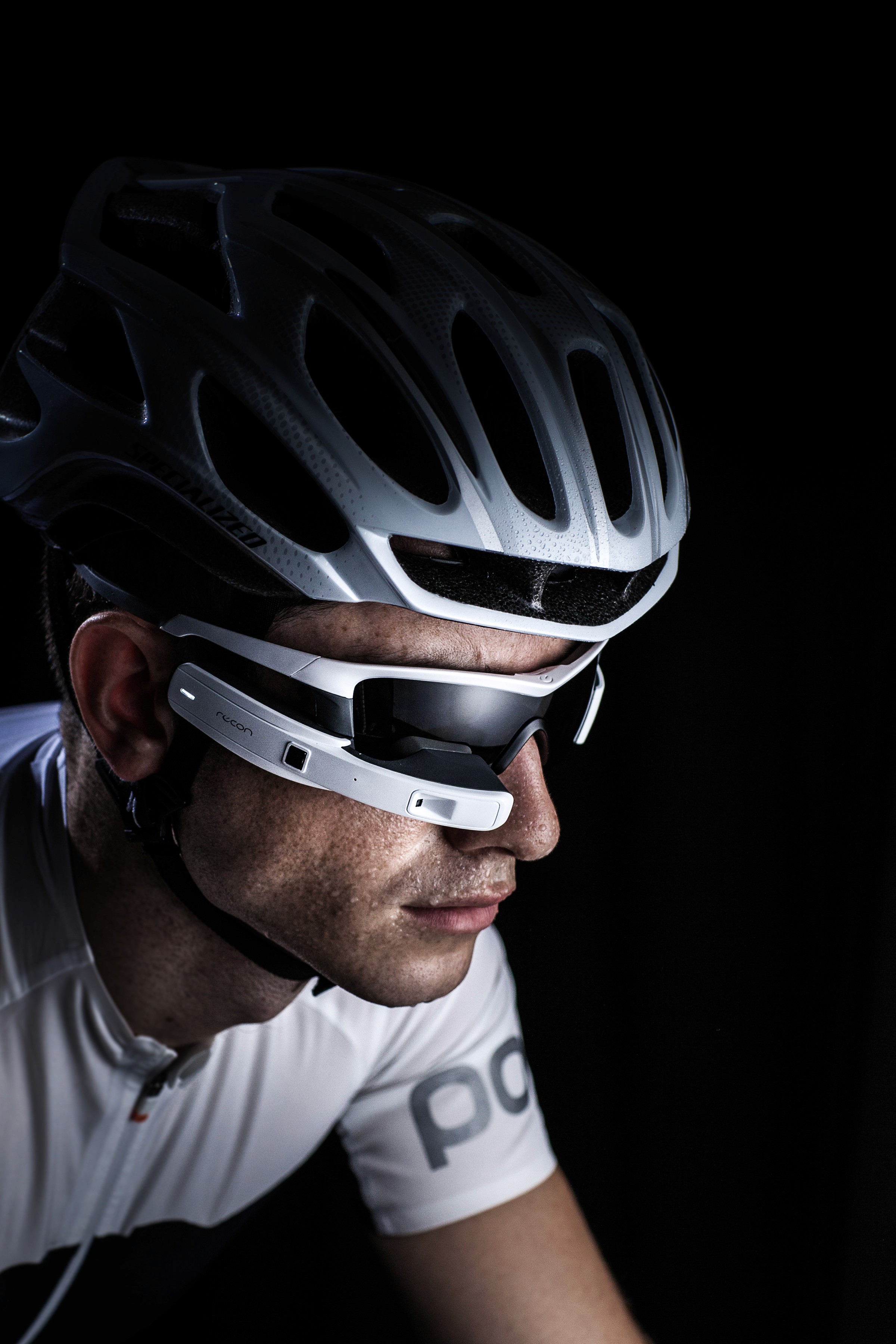 Recon field hardware portrait image