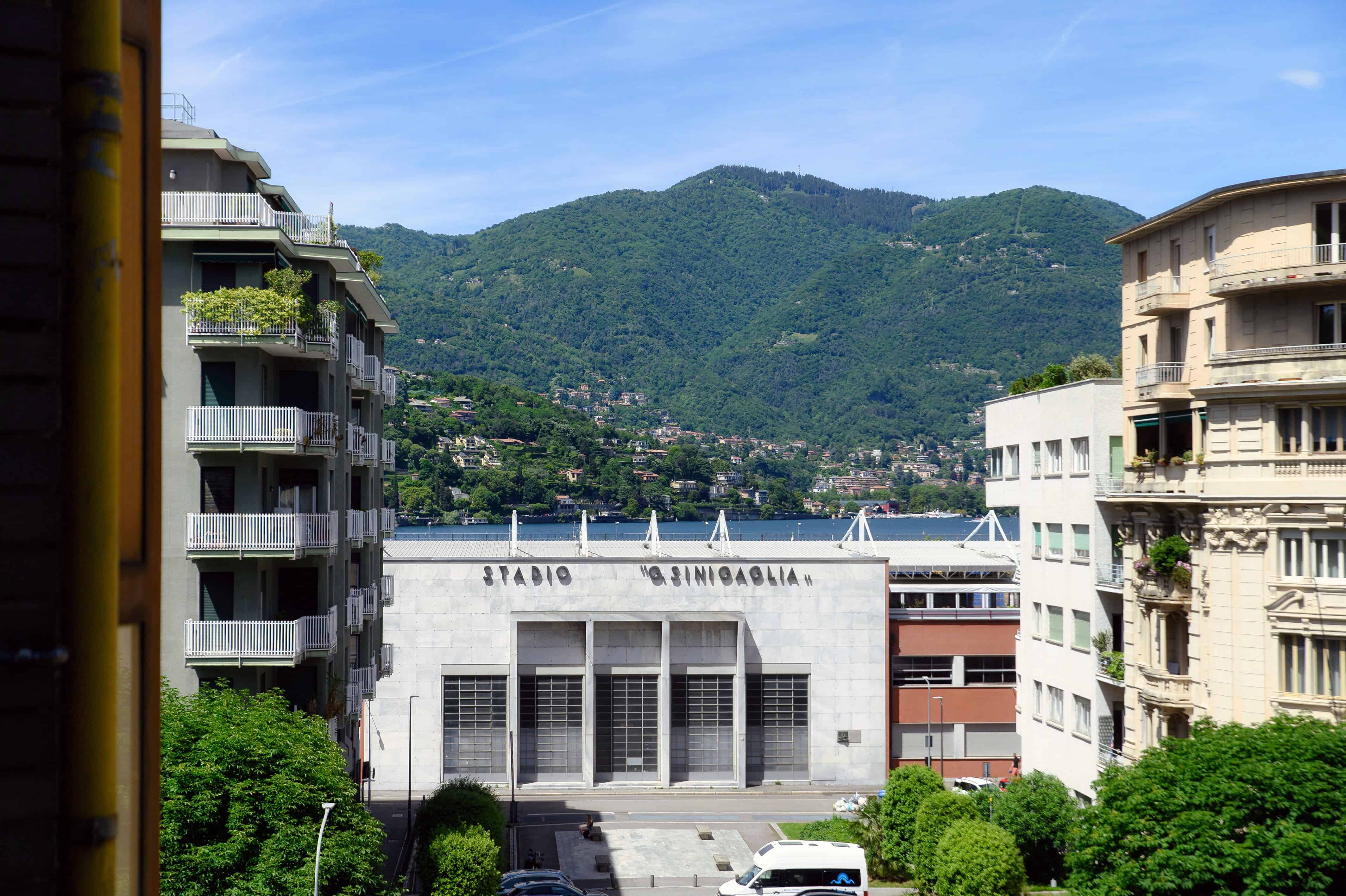 lake view apartment centre stadio