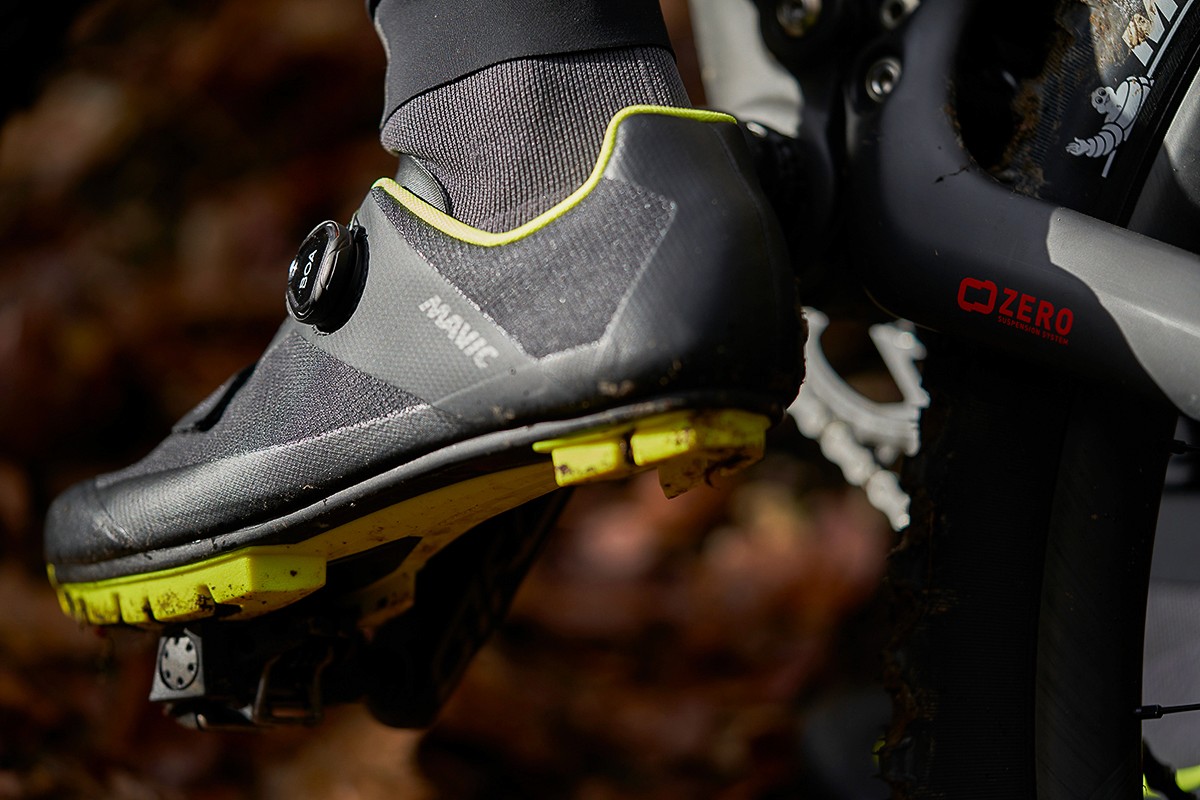 Photographie close-up chaussures de vélo XC homme