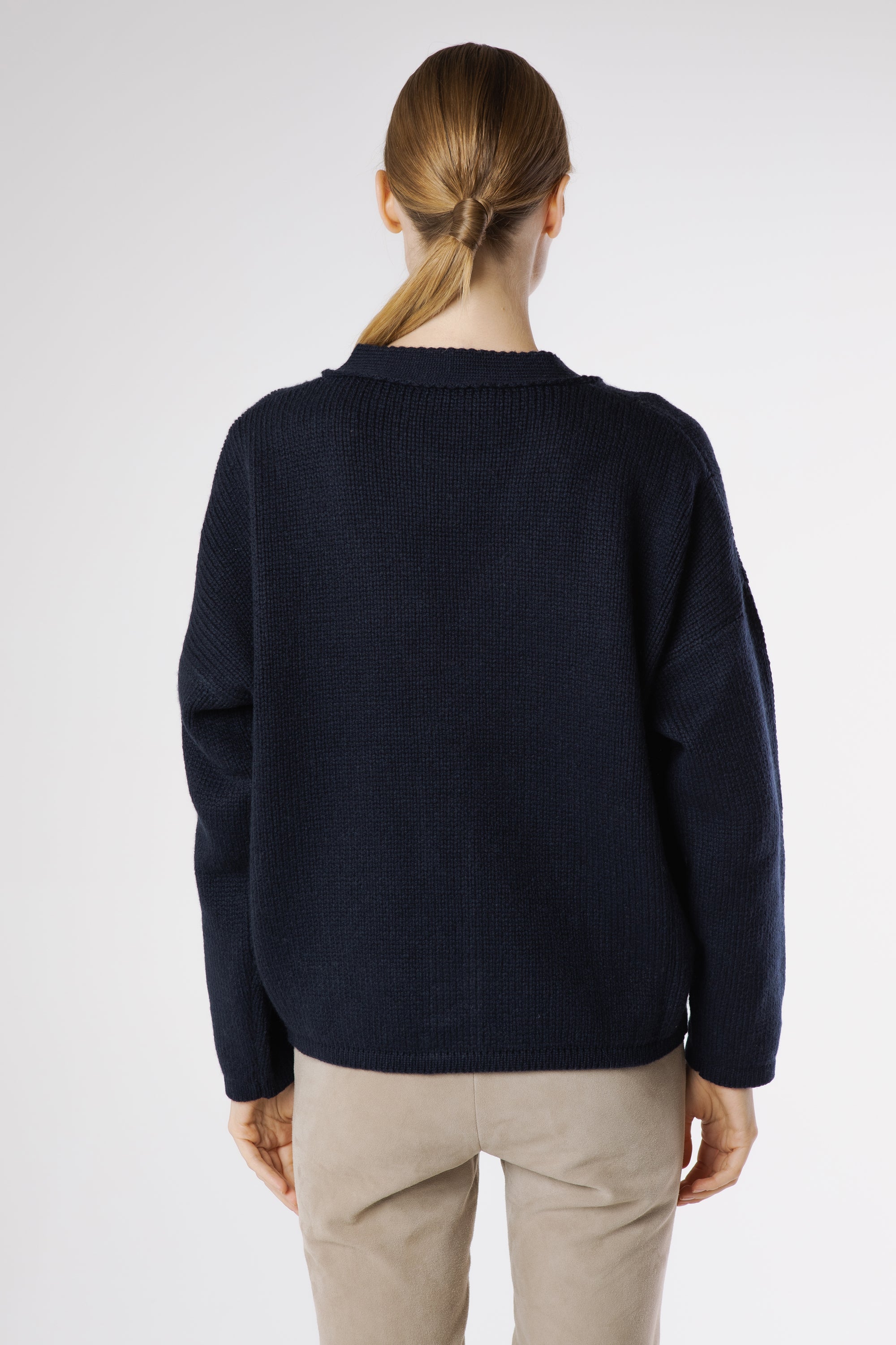 Back view of Erro Cashmere Cardigan Beluga showcasing clean silhouette and fine knit structure.
