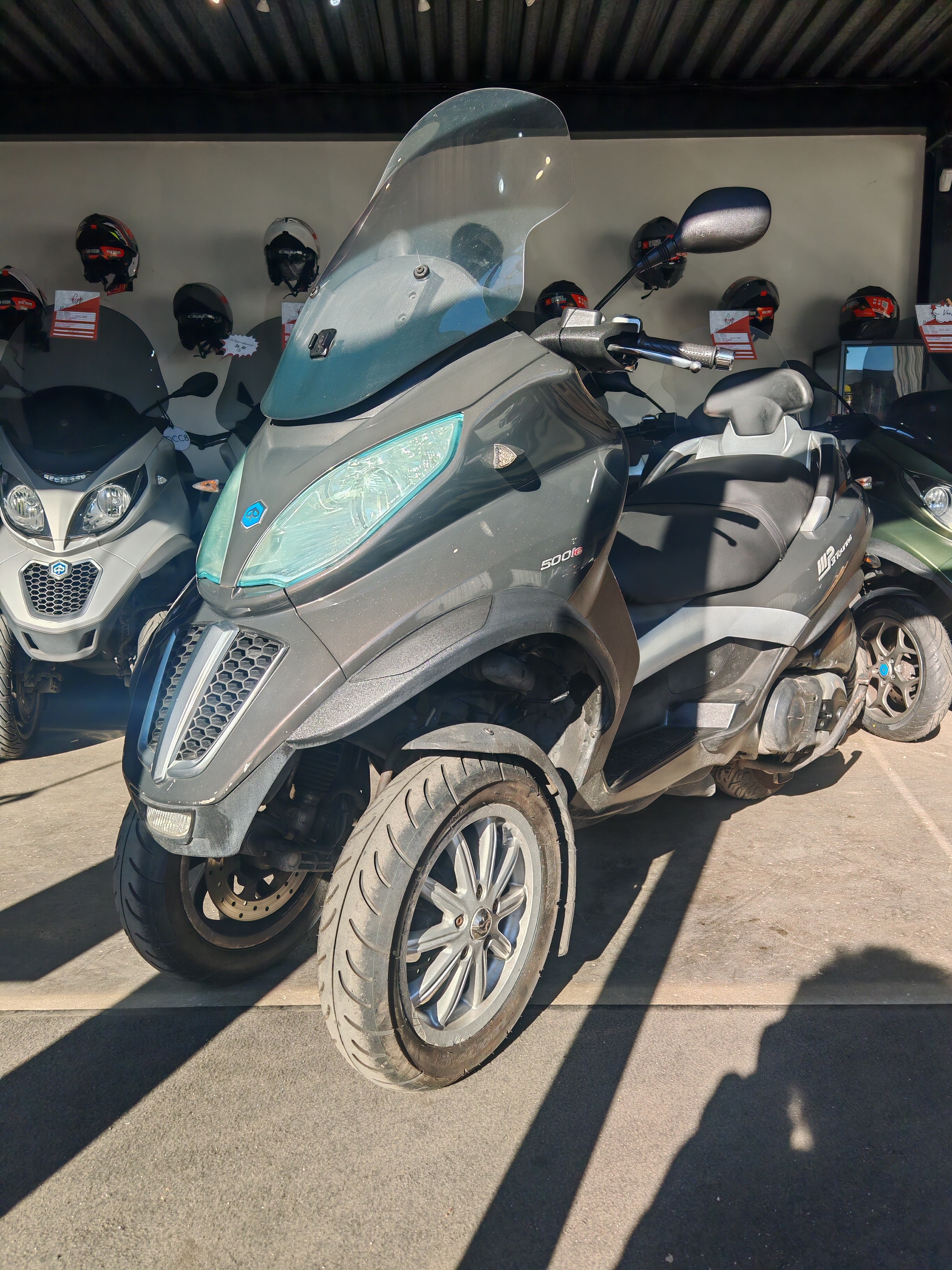 piaggio mp3 350 cc gris nardo