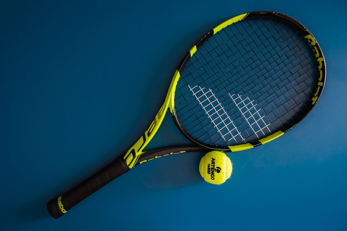 Tennis racket