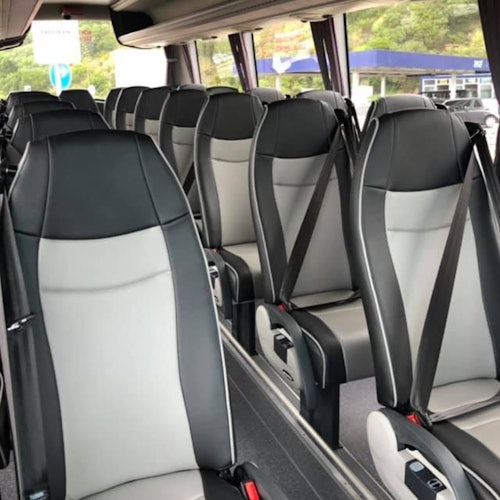 بونتا ديلجادا: تذاكر النقل بالحافلة من/إلى المطار ومركز المدينة في بونتا ديلجادا