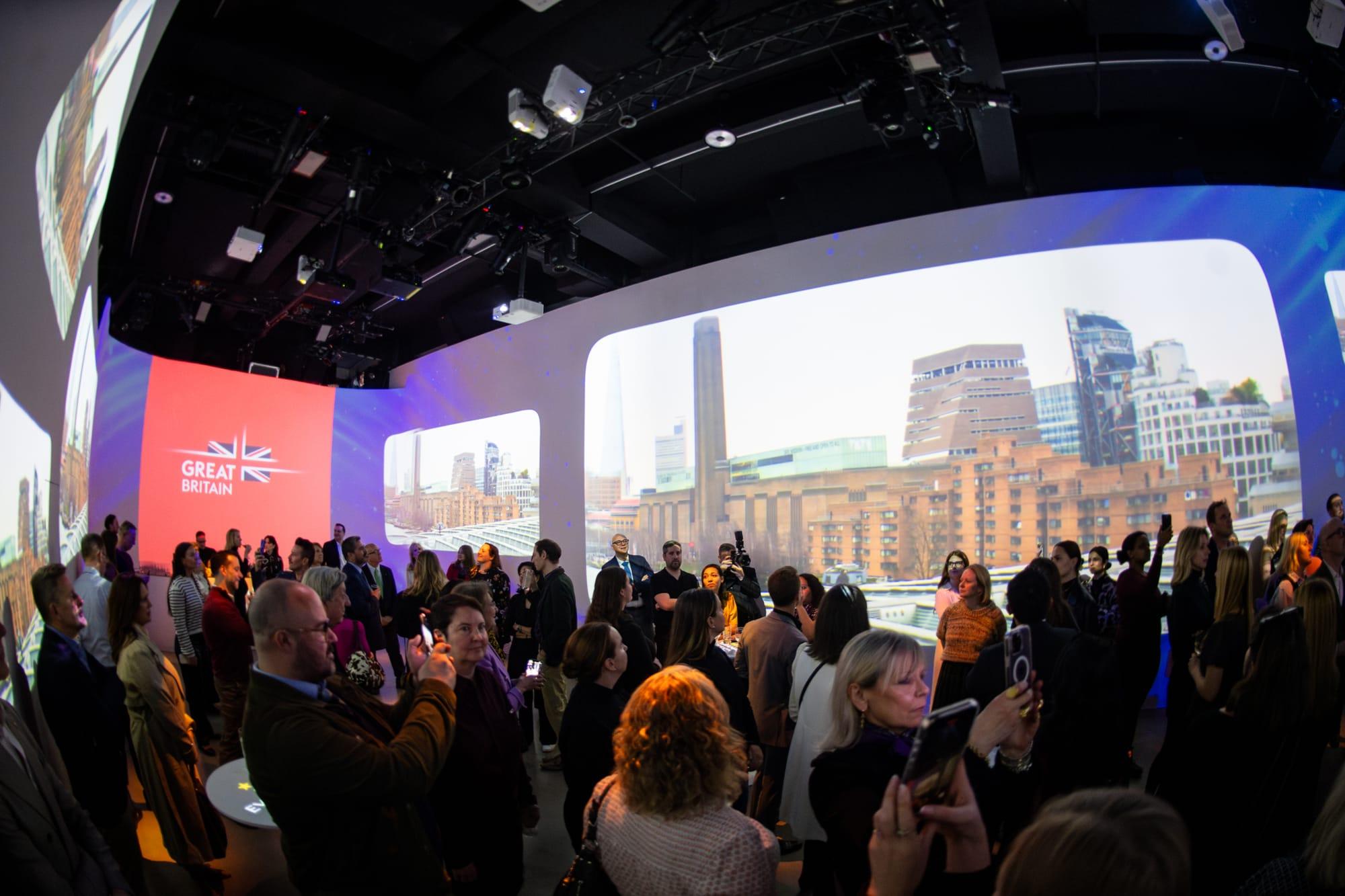 shift-midtown-corporate-event-sponsor-branded-walls_web