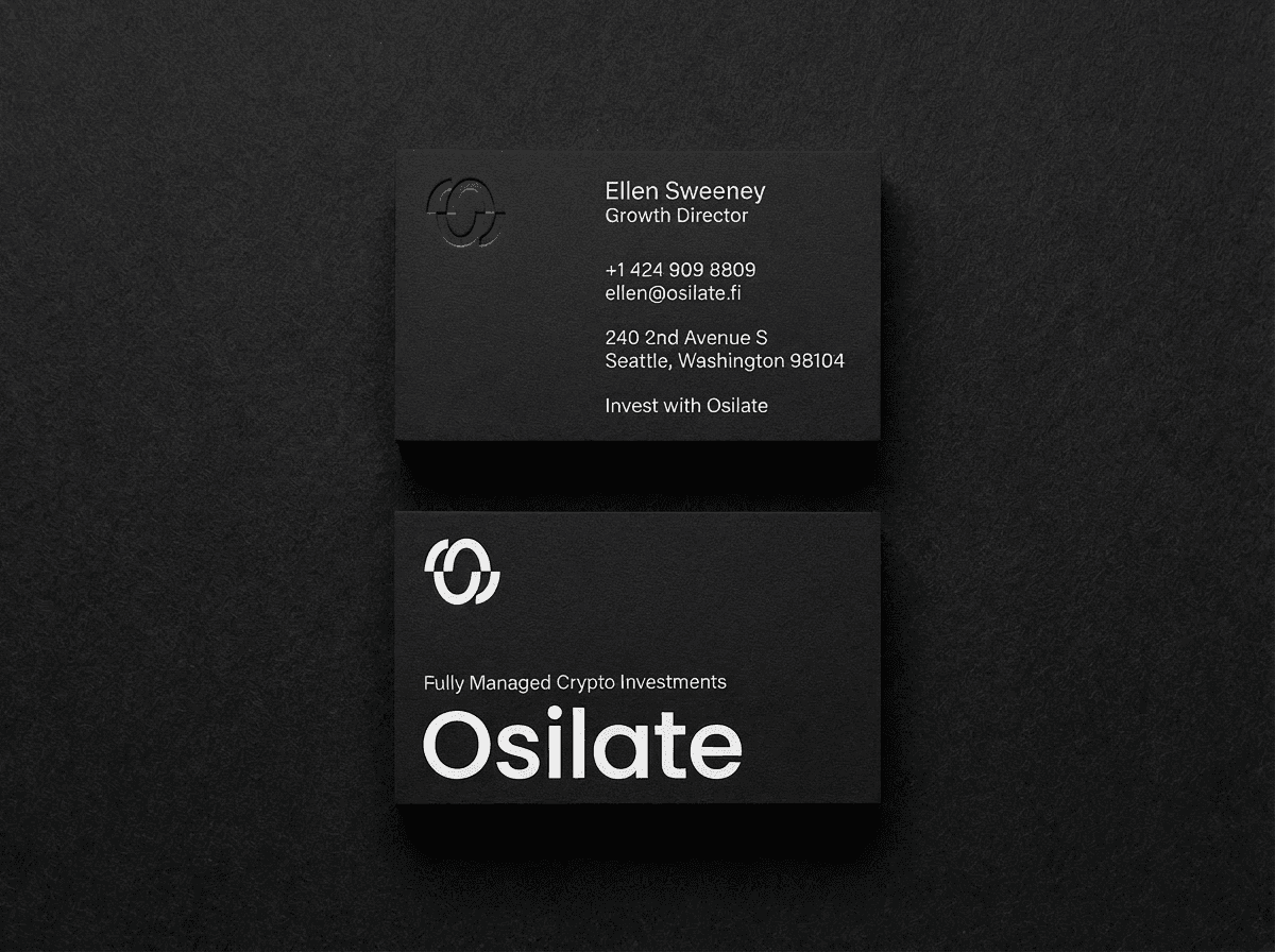 Minimal plant cutting with exposed roots in a clear glass bowl vase filled with water on a white background.