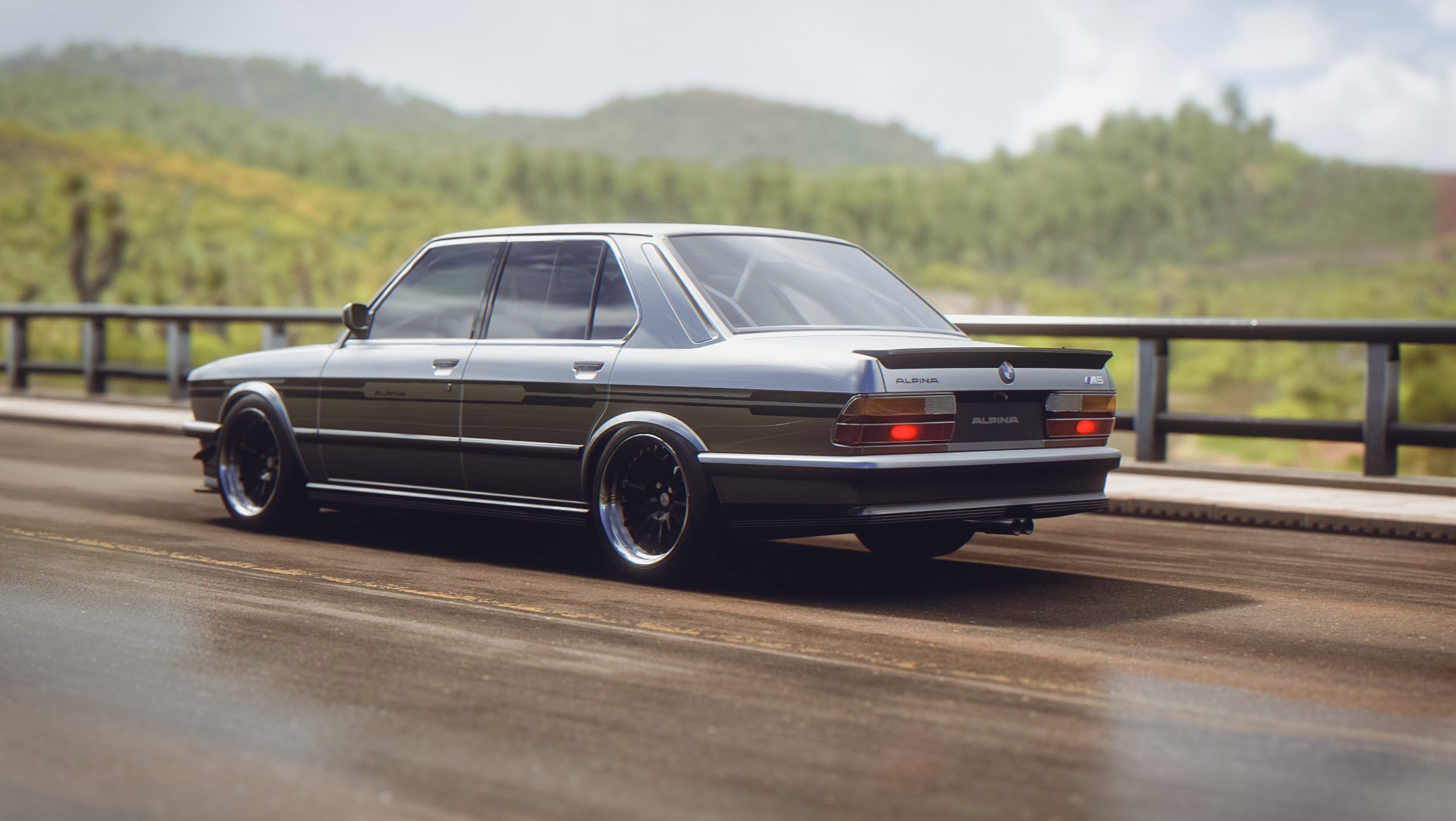 BMW M5 1985