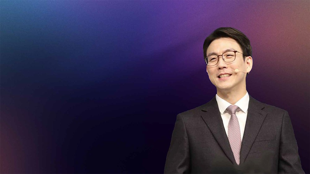 man in black crew neck t-shirt and blue shorts holding woman in white and red