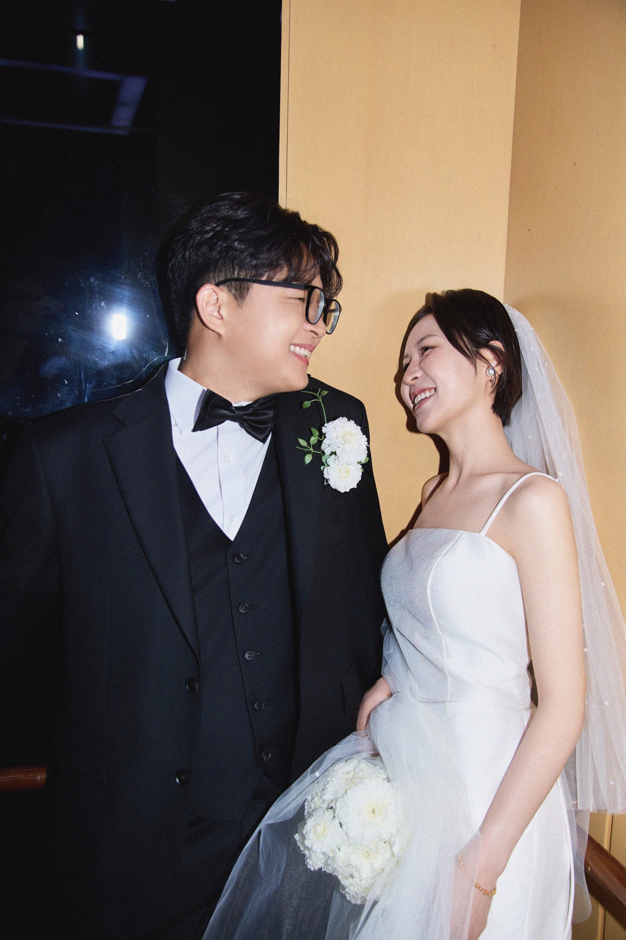 여수본식스냅 촬영 후기 | 하기스스냅이 담아낸 히든베이 그랜드볼룸 단독홀의 유쾌한 본식 기록