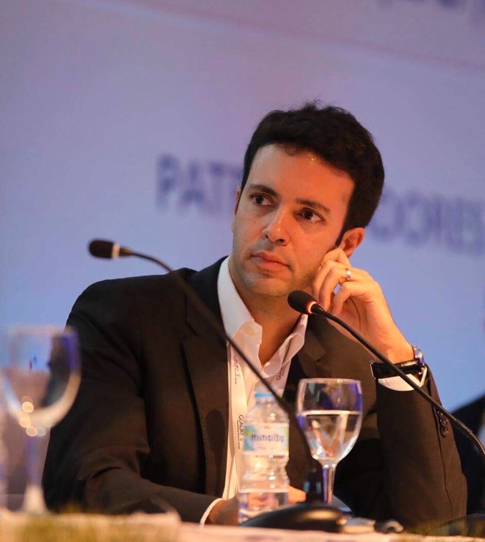 Retrato de professor do Glaucoma Learning Experience